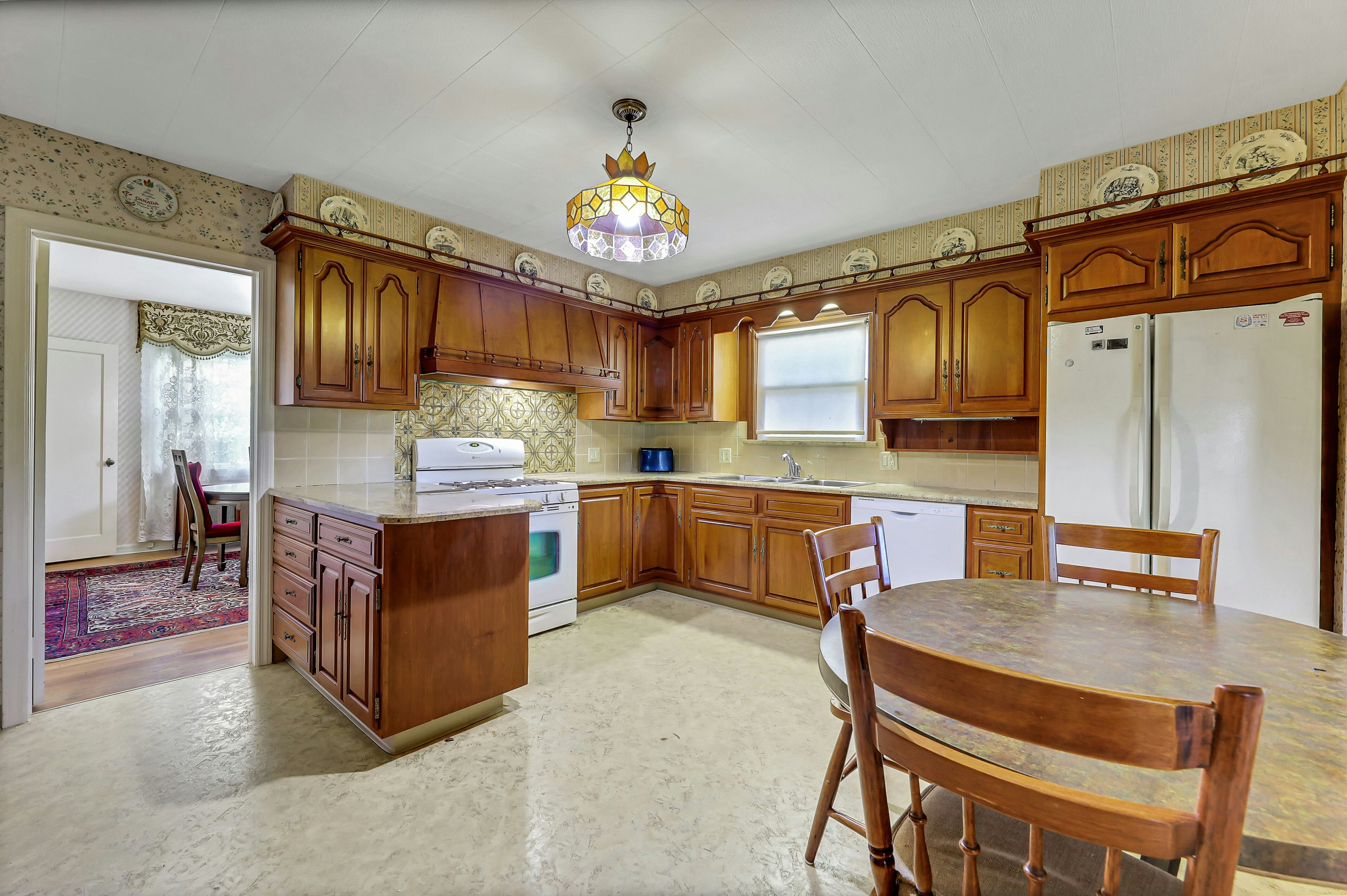 979 River Road 