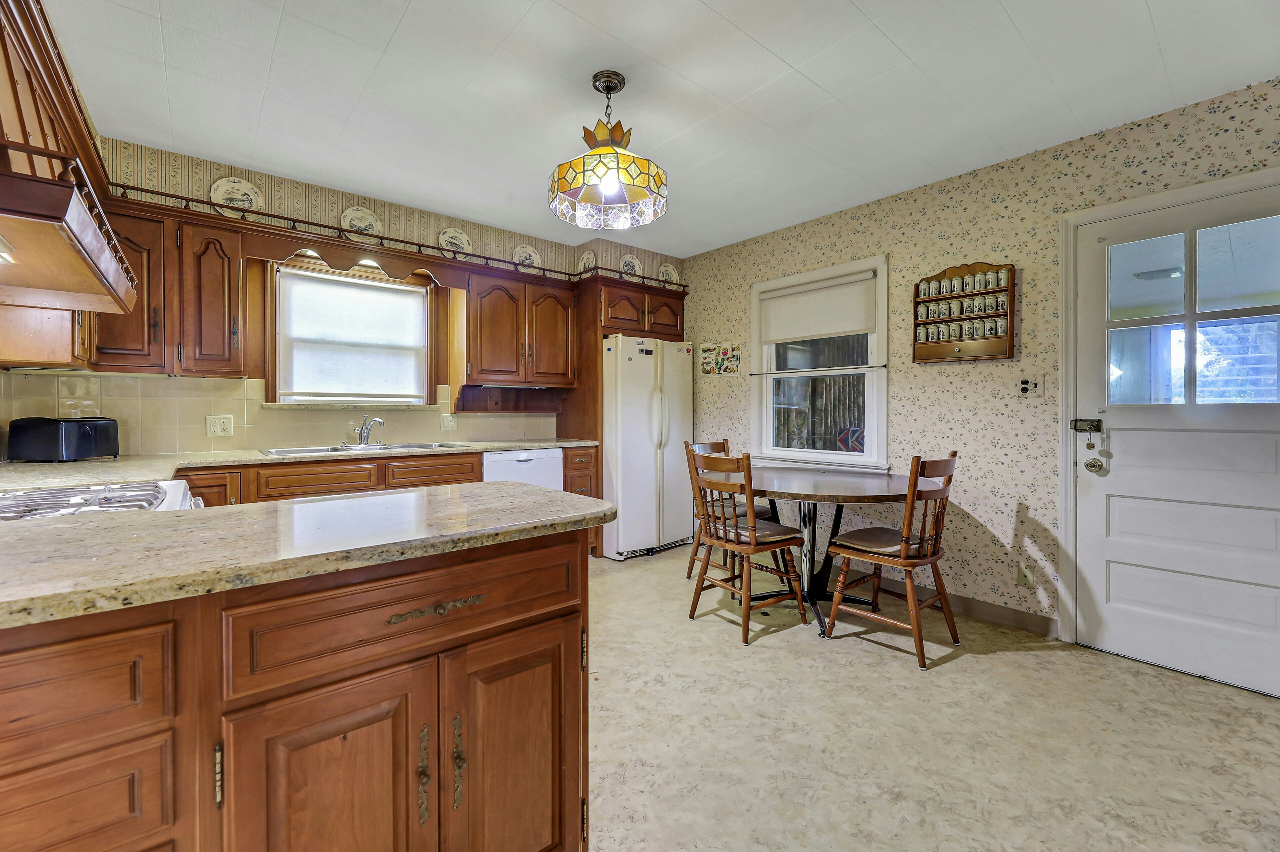 979 River Road 