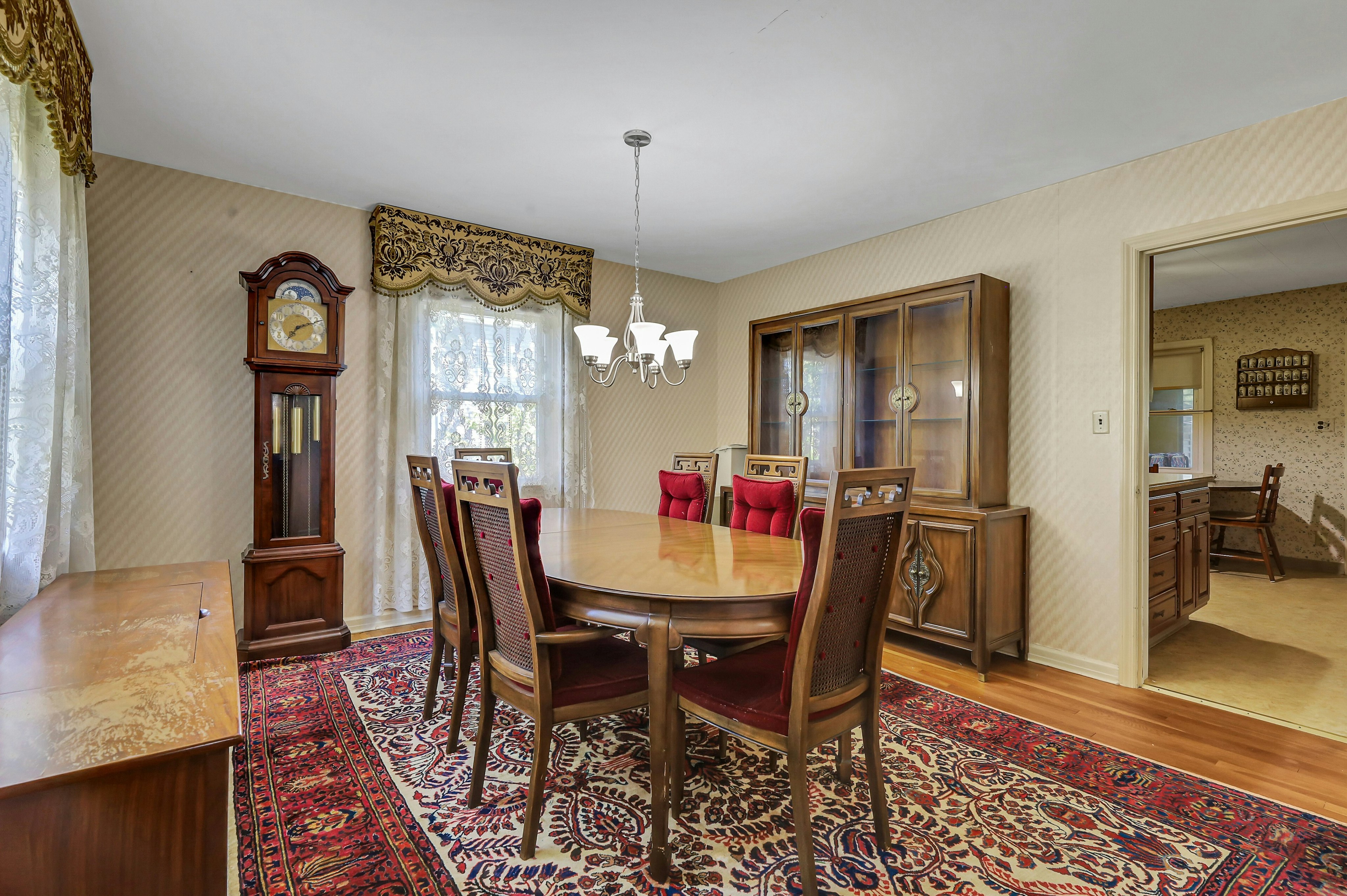979 River Road 
