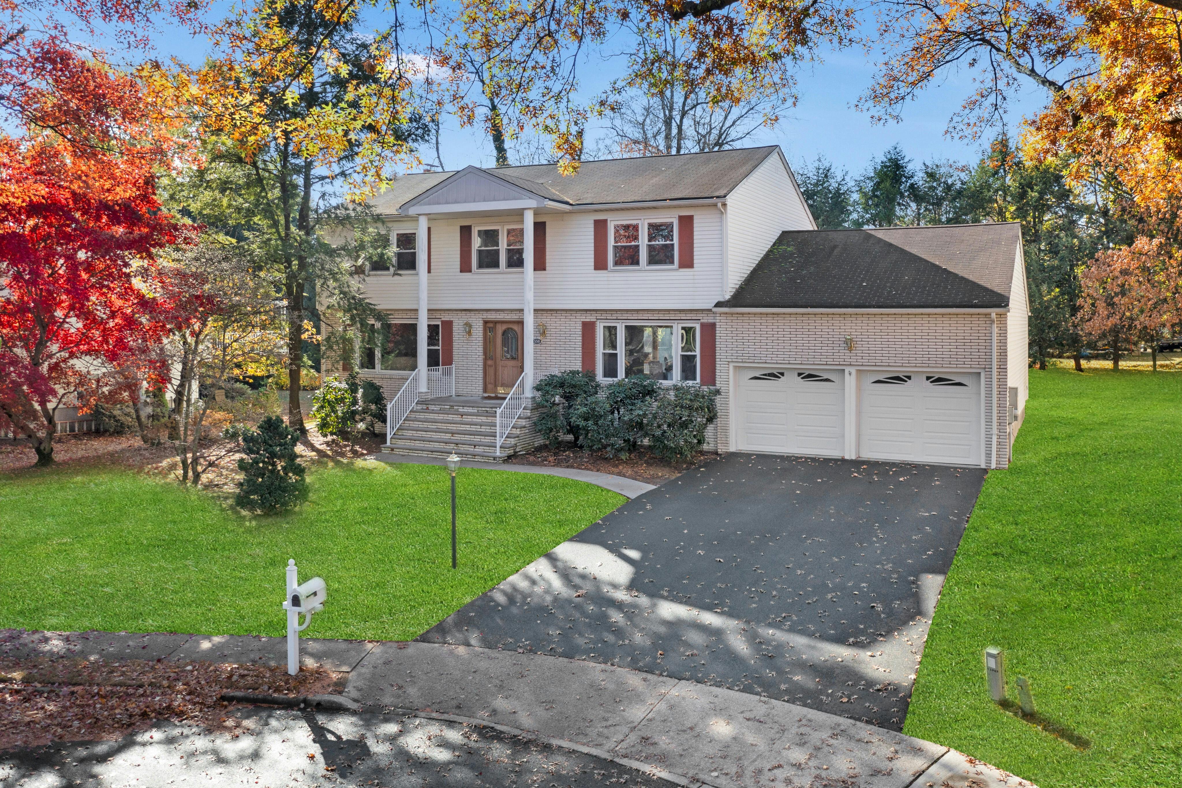 550 Westbrook Court 