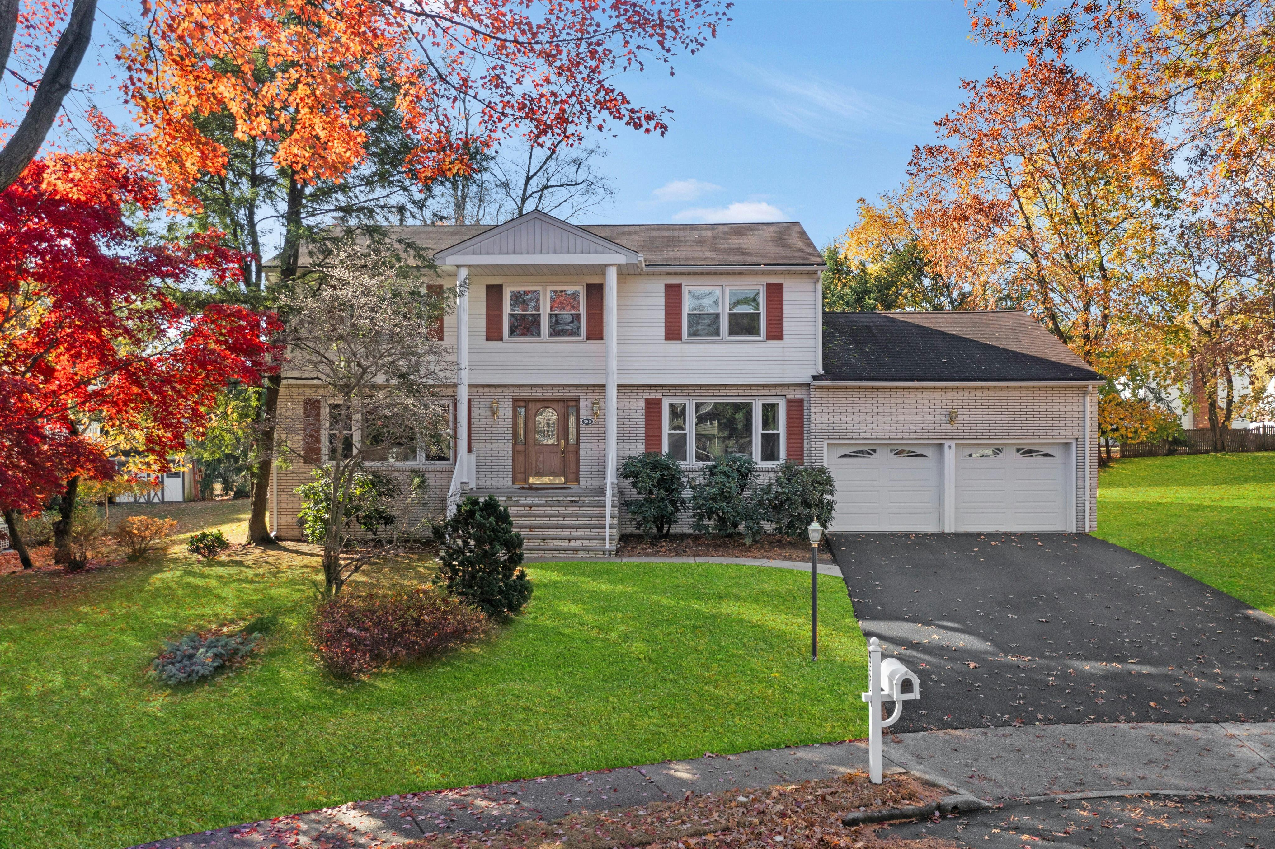 550 Westbrook Court 