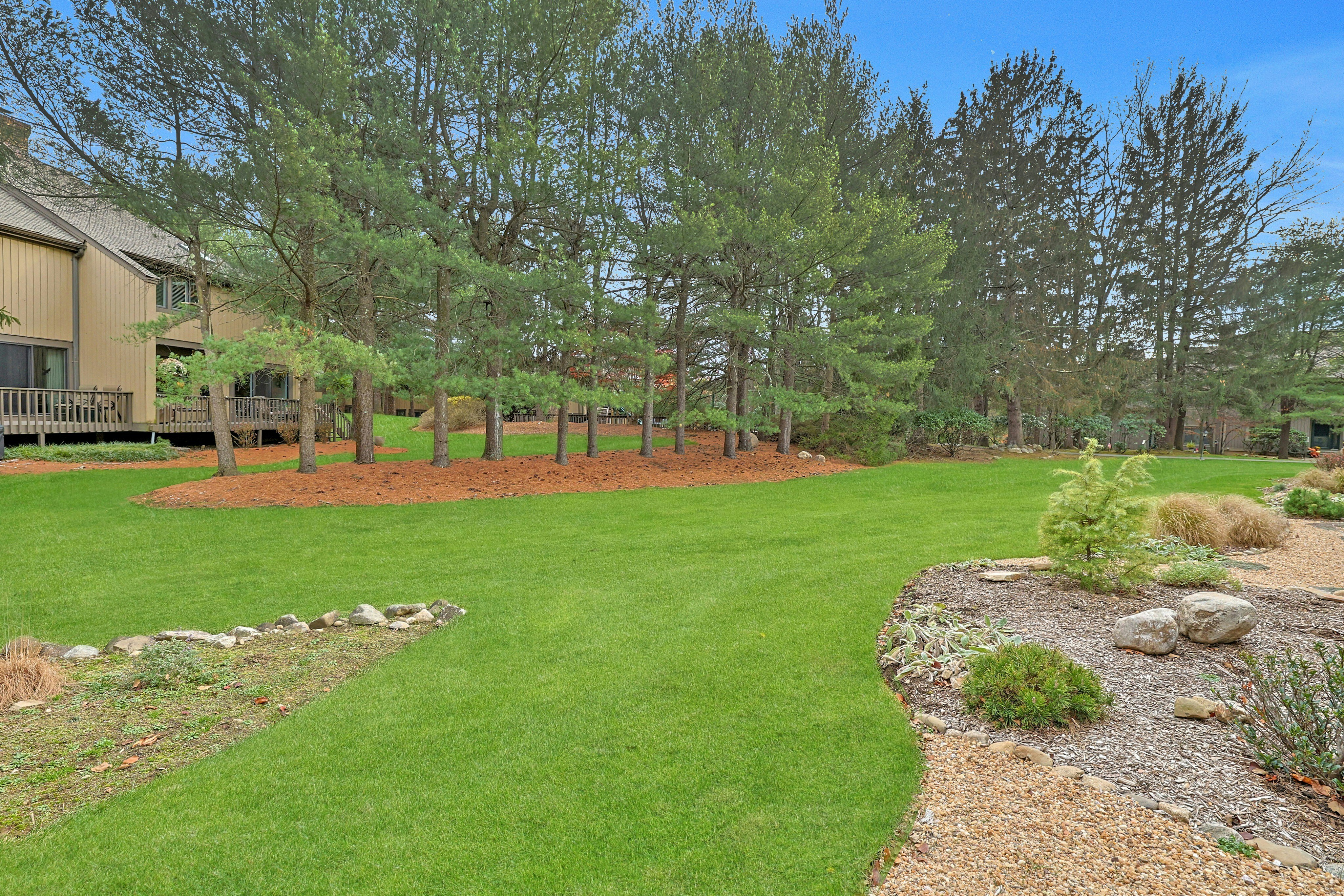 21 Whitman Lane 