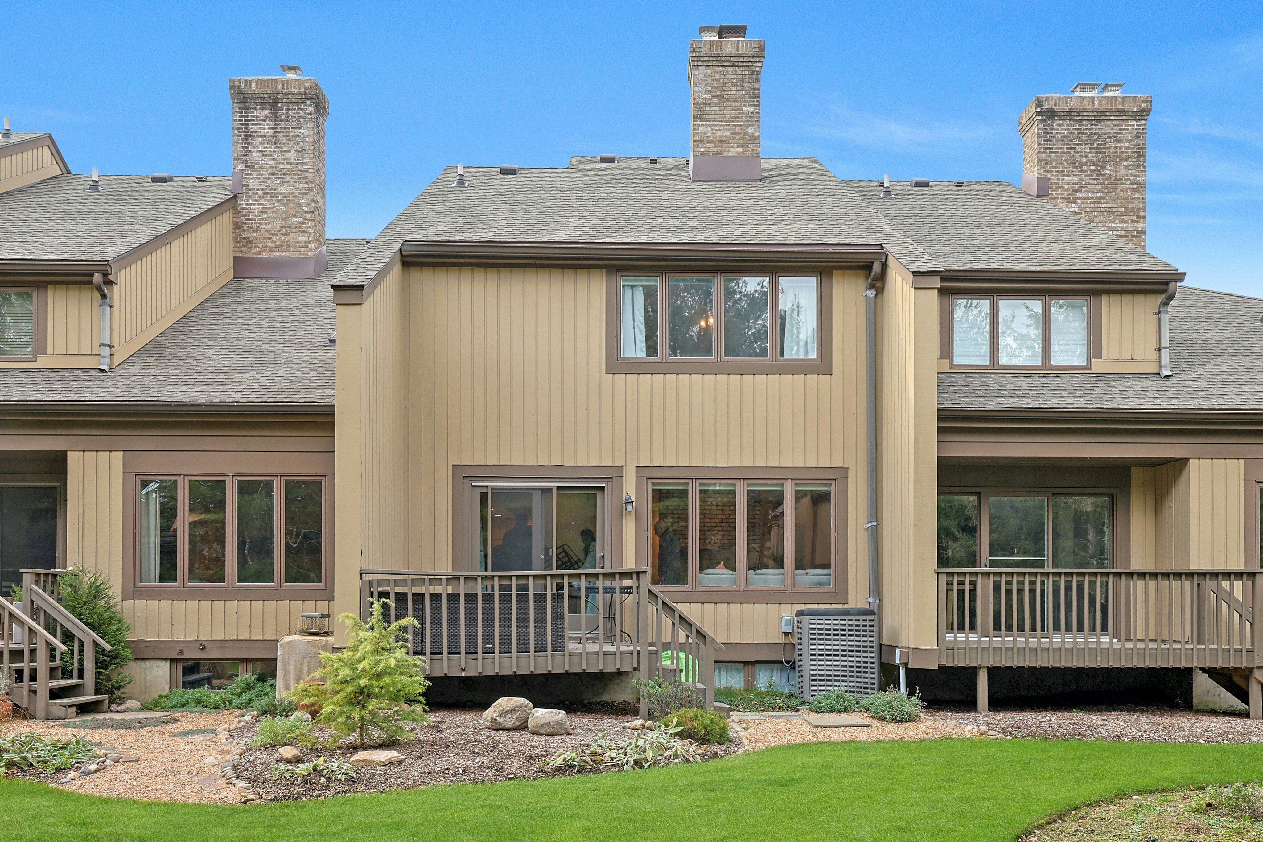 21 Whitman Lane 
