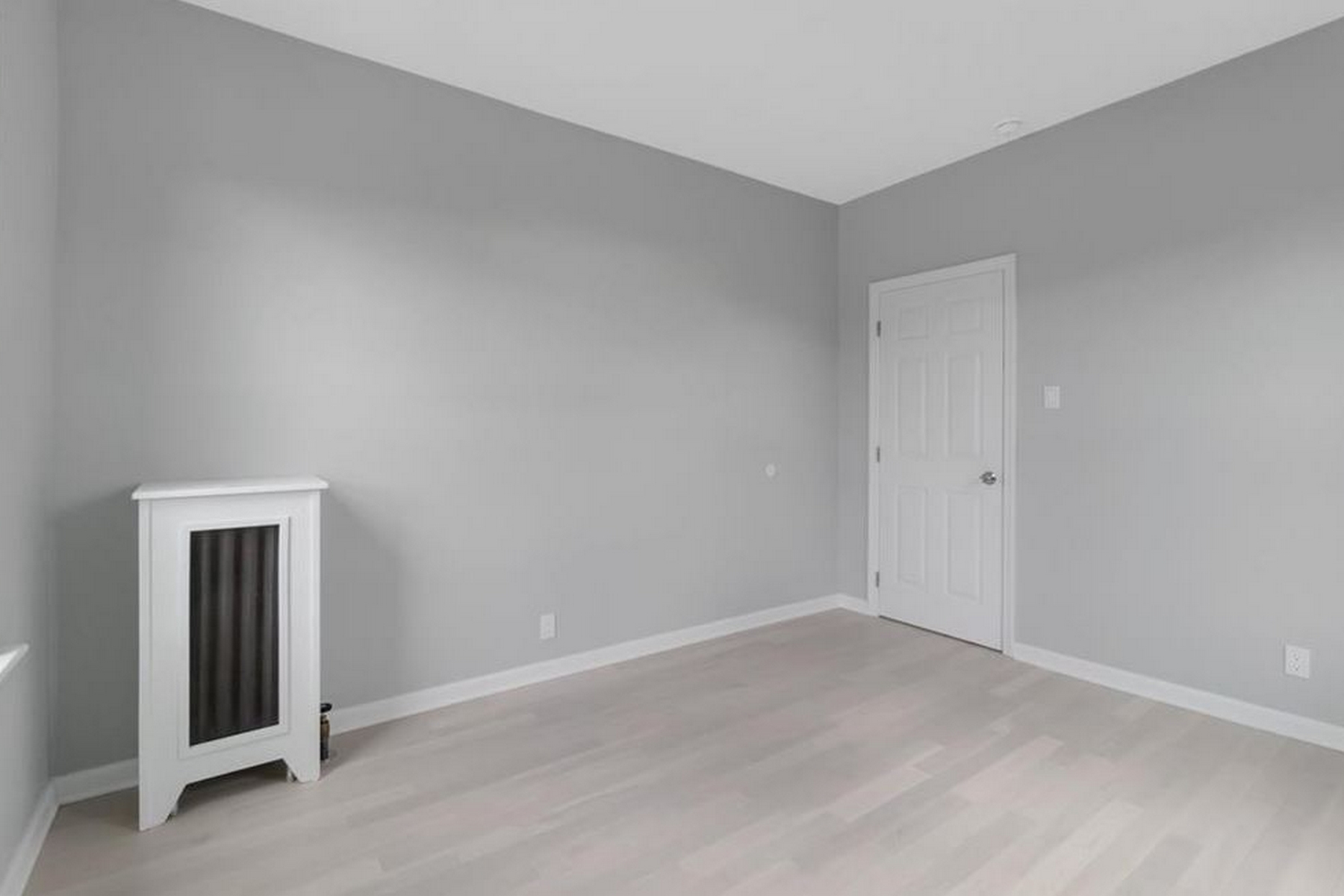 3279 Hull Avenue Unit# 21
