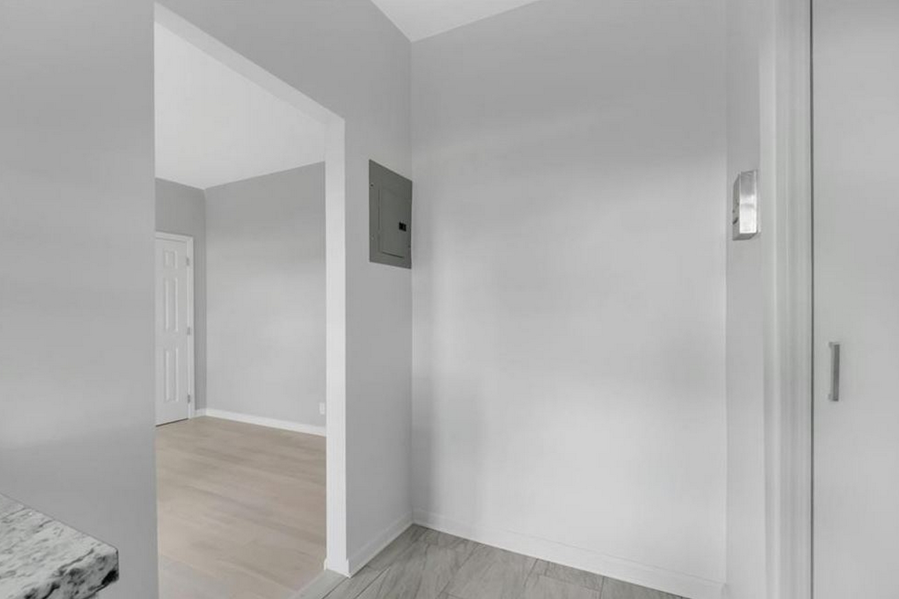 3279 Hull Avenue Unit# 21