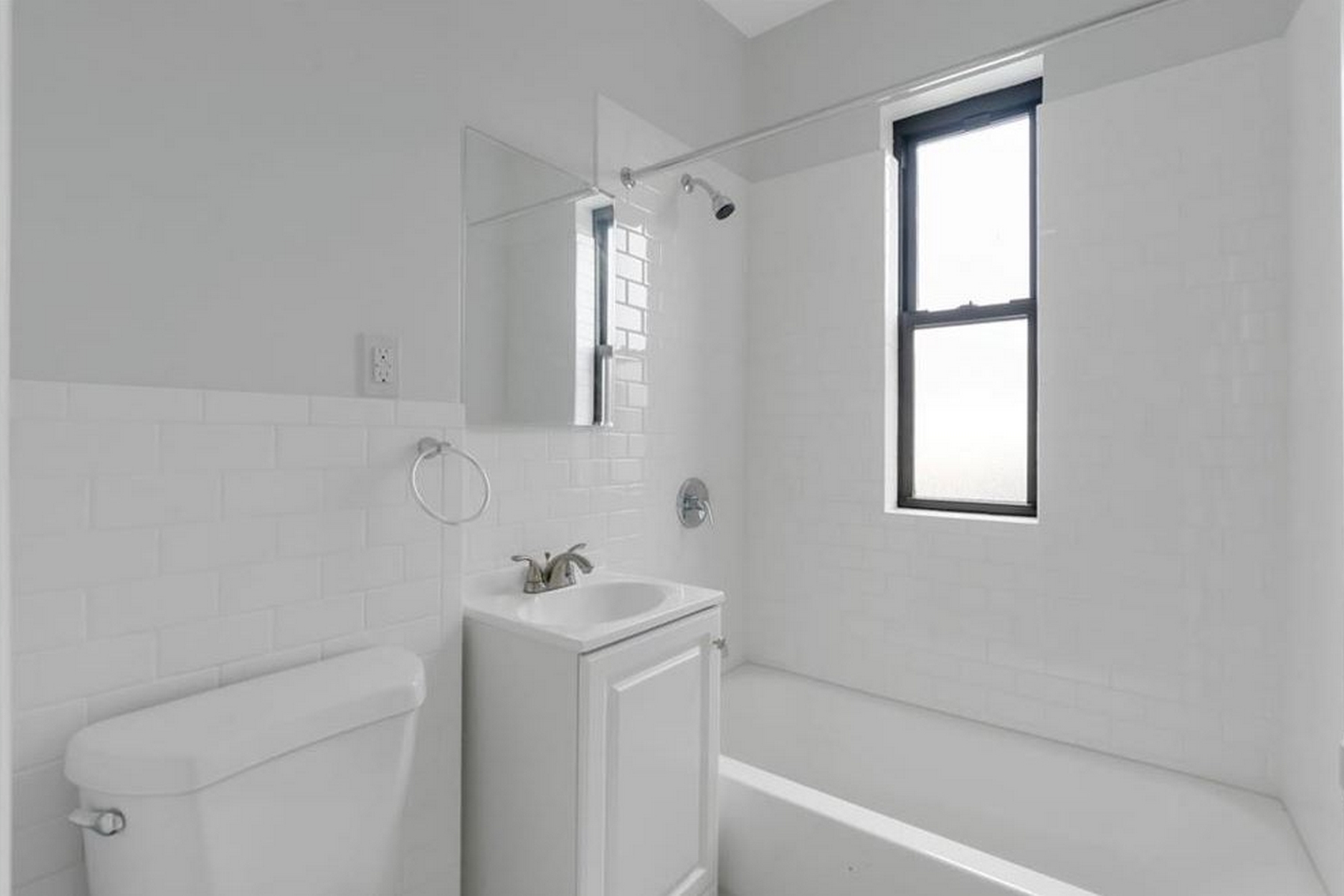 3279 Hull Avenue Unit# 21