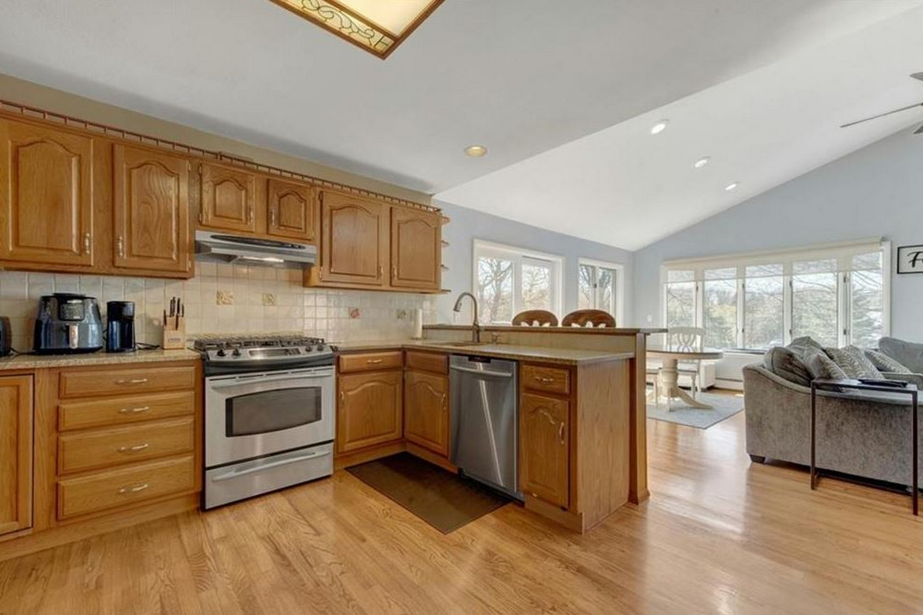7 N Amundsen Lane