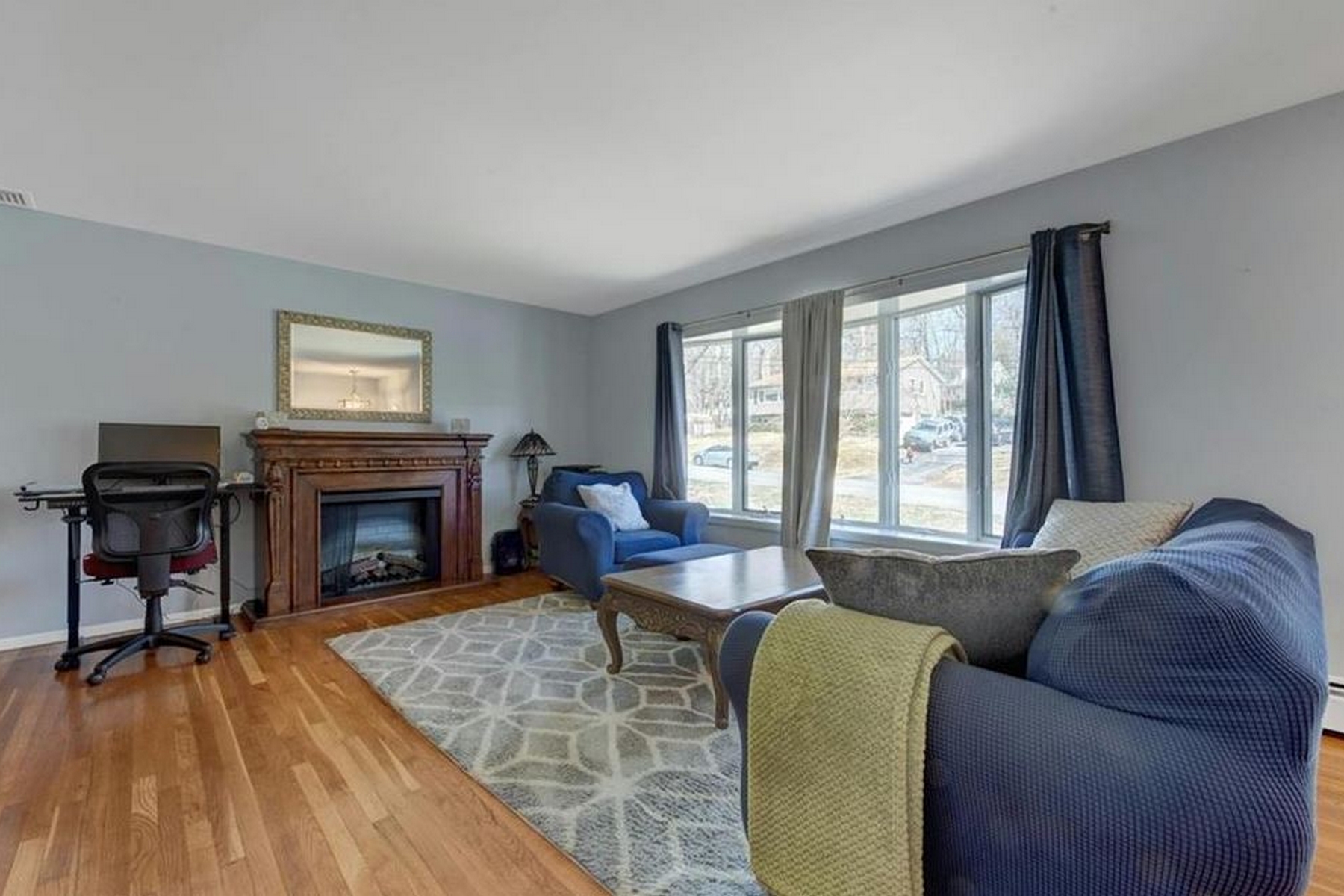 7 N Amundsen Lane