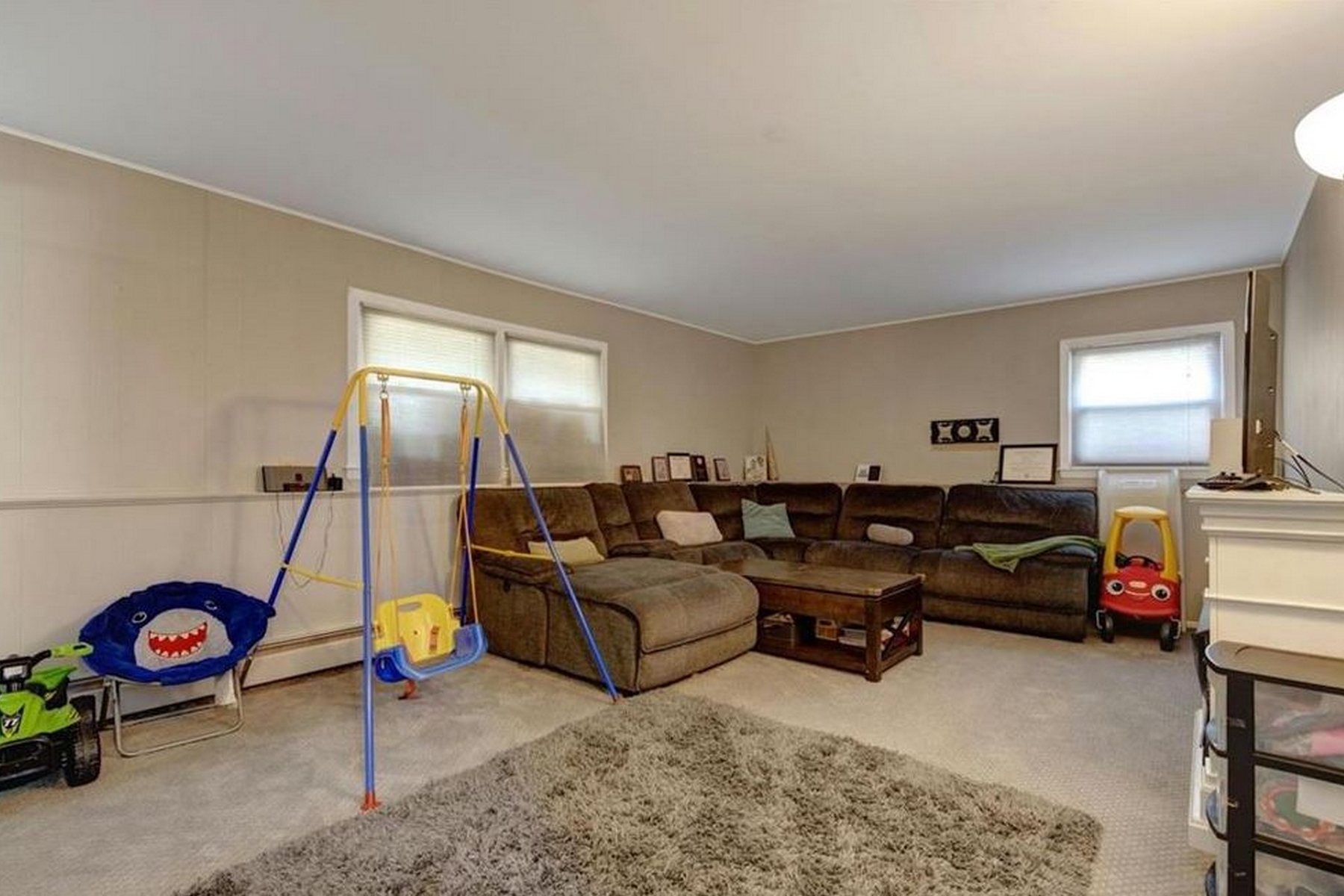 7 N Amundsen Lane