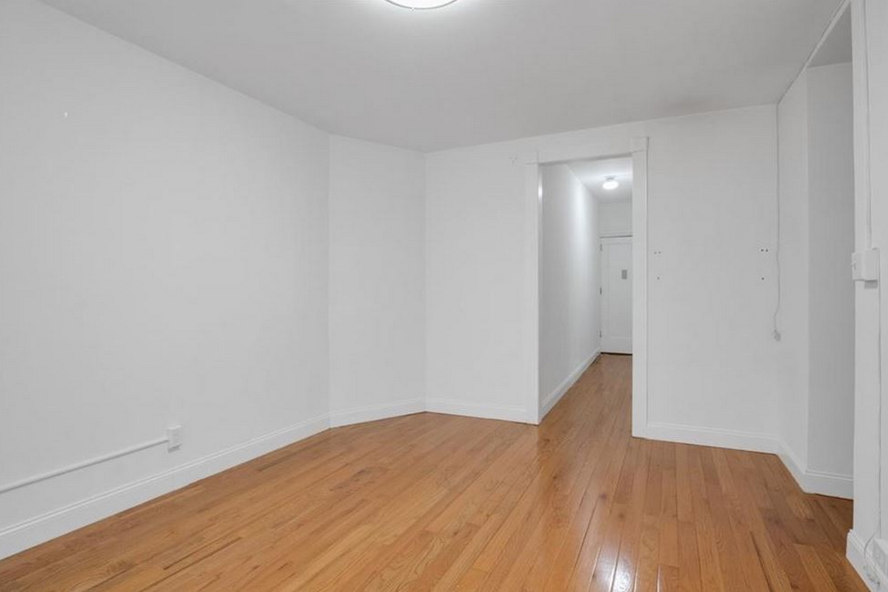 3281 Hull Avenue Unit# 9