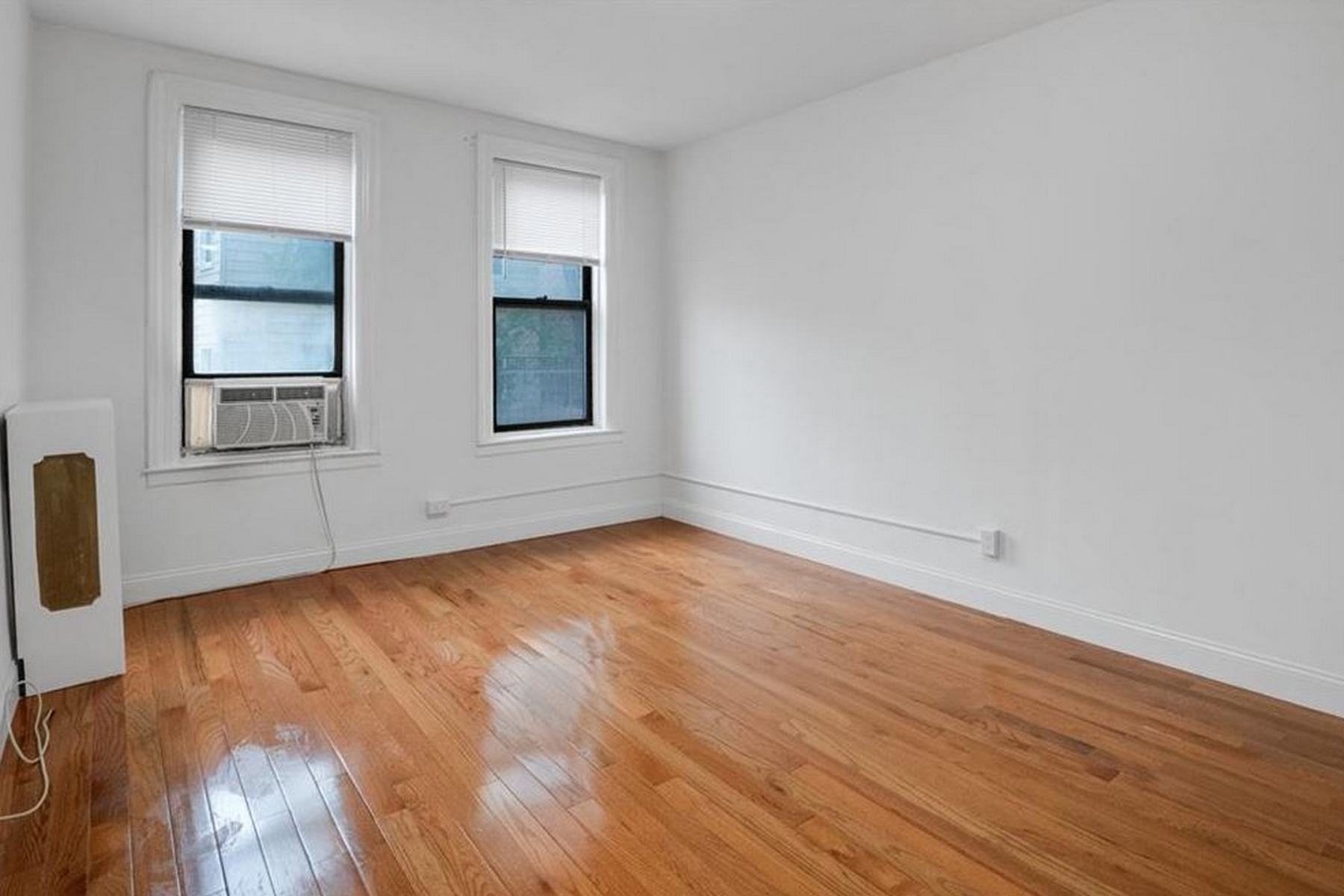 3281 Hull Avenue Unit# 9