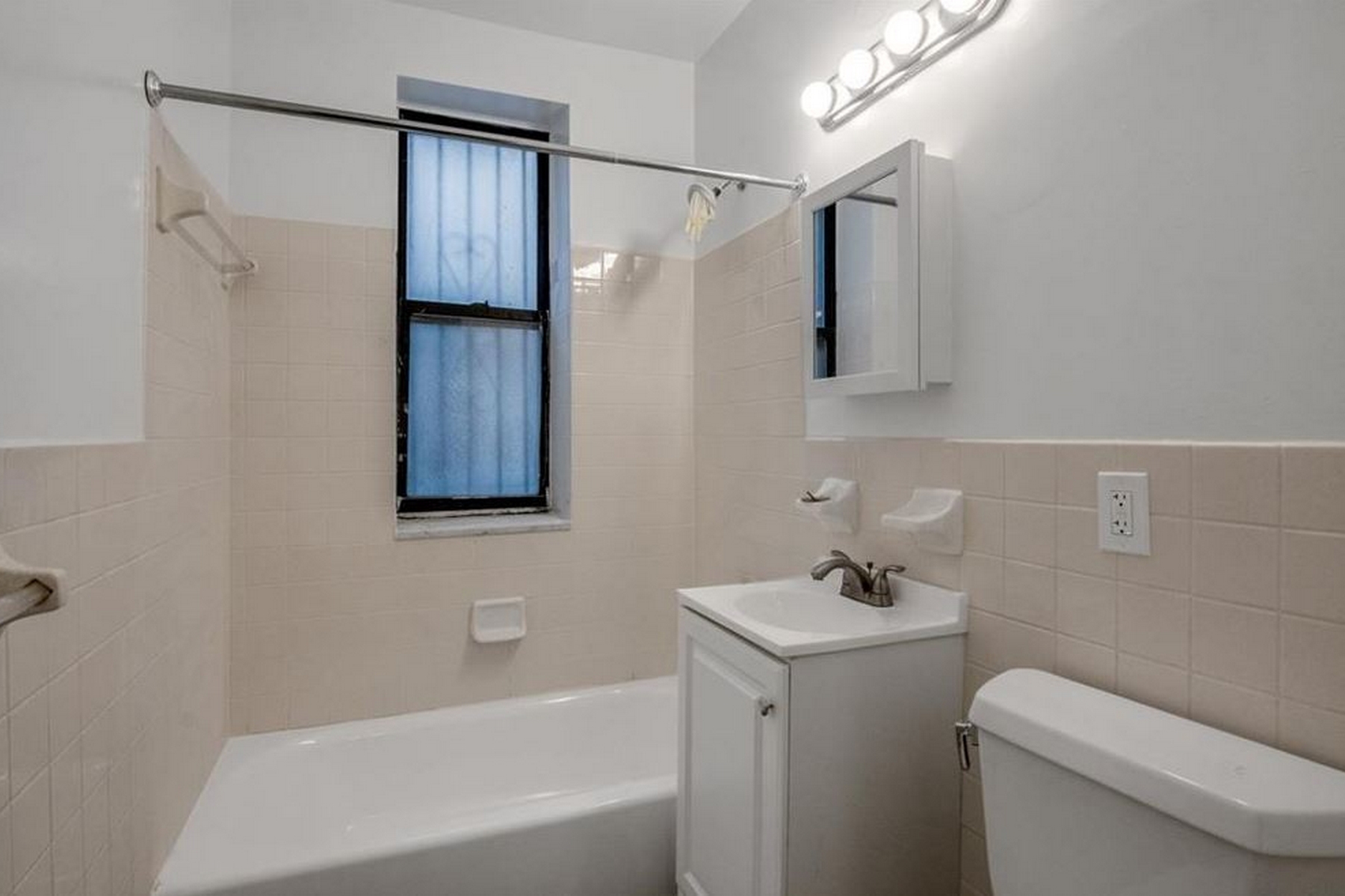 2410 Davidson Avenue Unit# B3