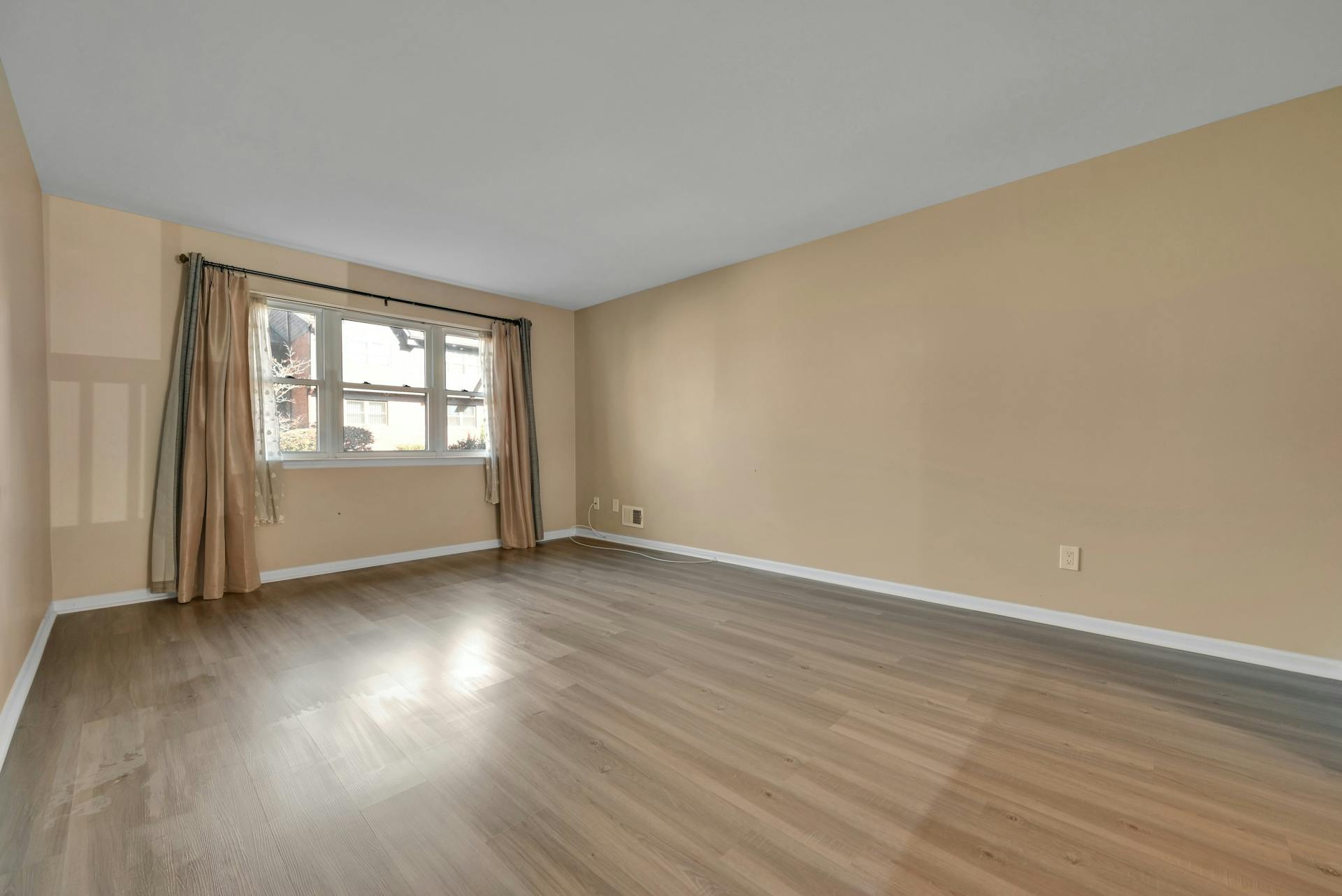 54 Milford Lane Unit# 2N