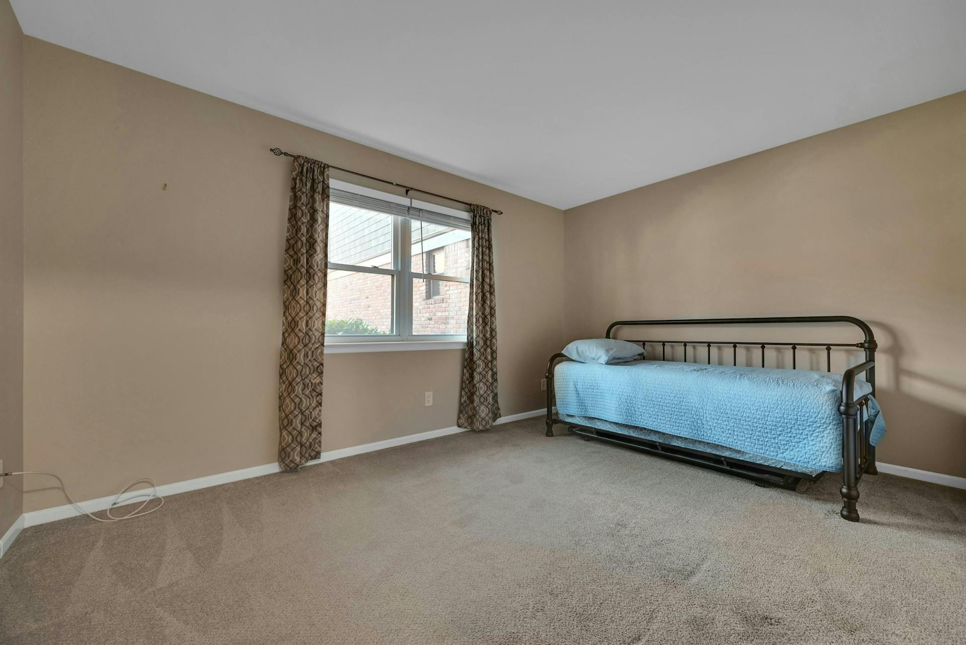 54 Milford Lane Unit# 2N