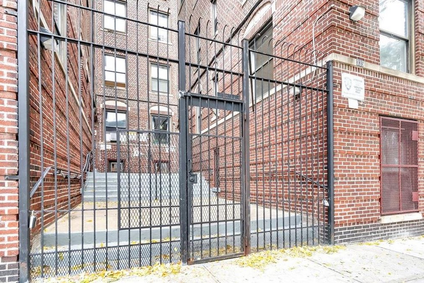 335 E 209th Street Unit# 4