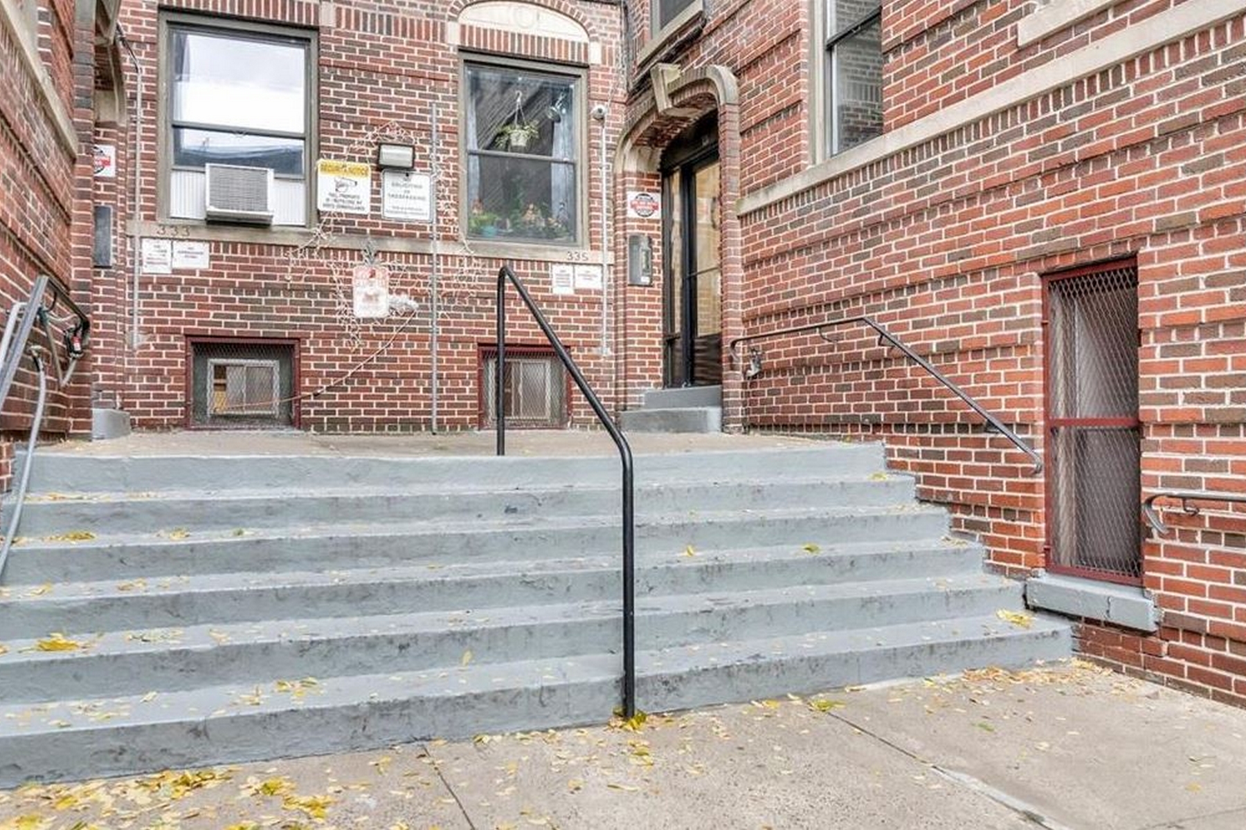 335 E 209th Street Unit# 4