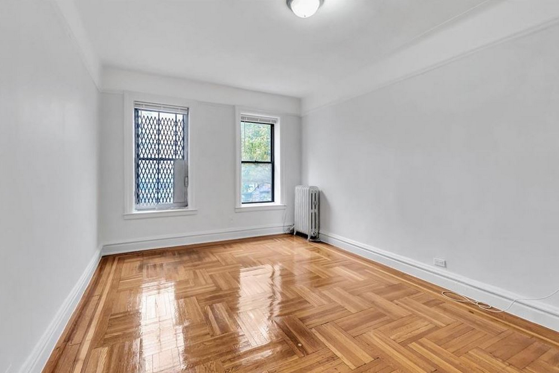 335 E 209th Street Unit# 4