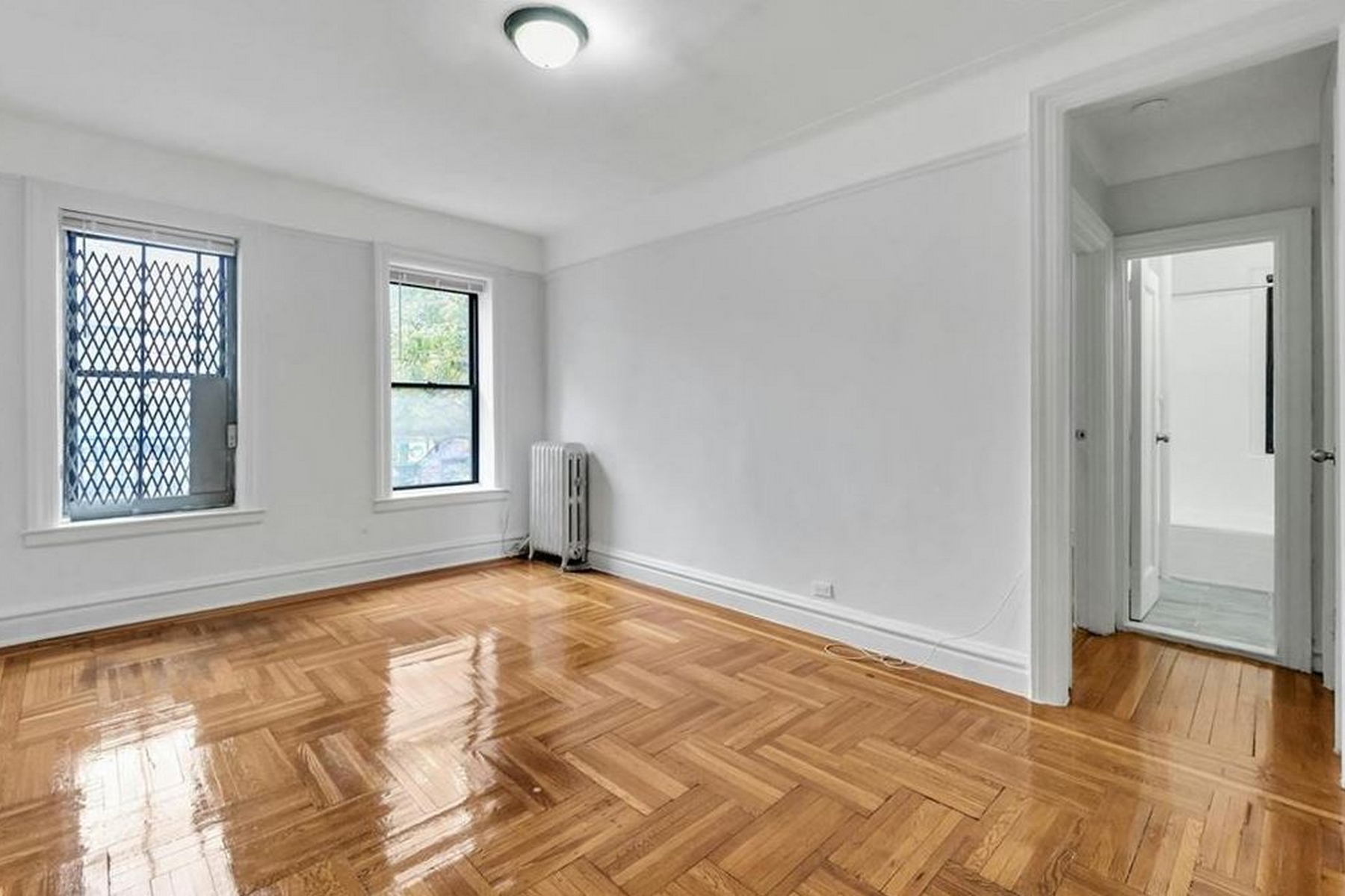 335 E 209th Street Unit# 4