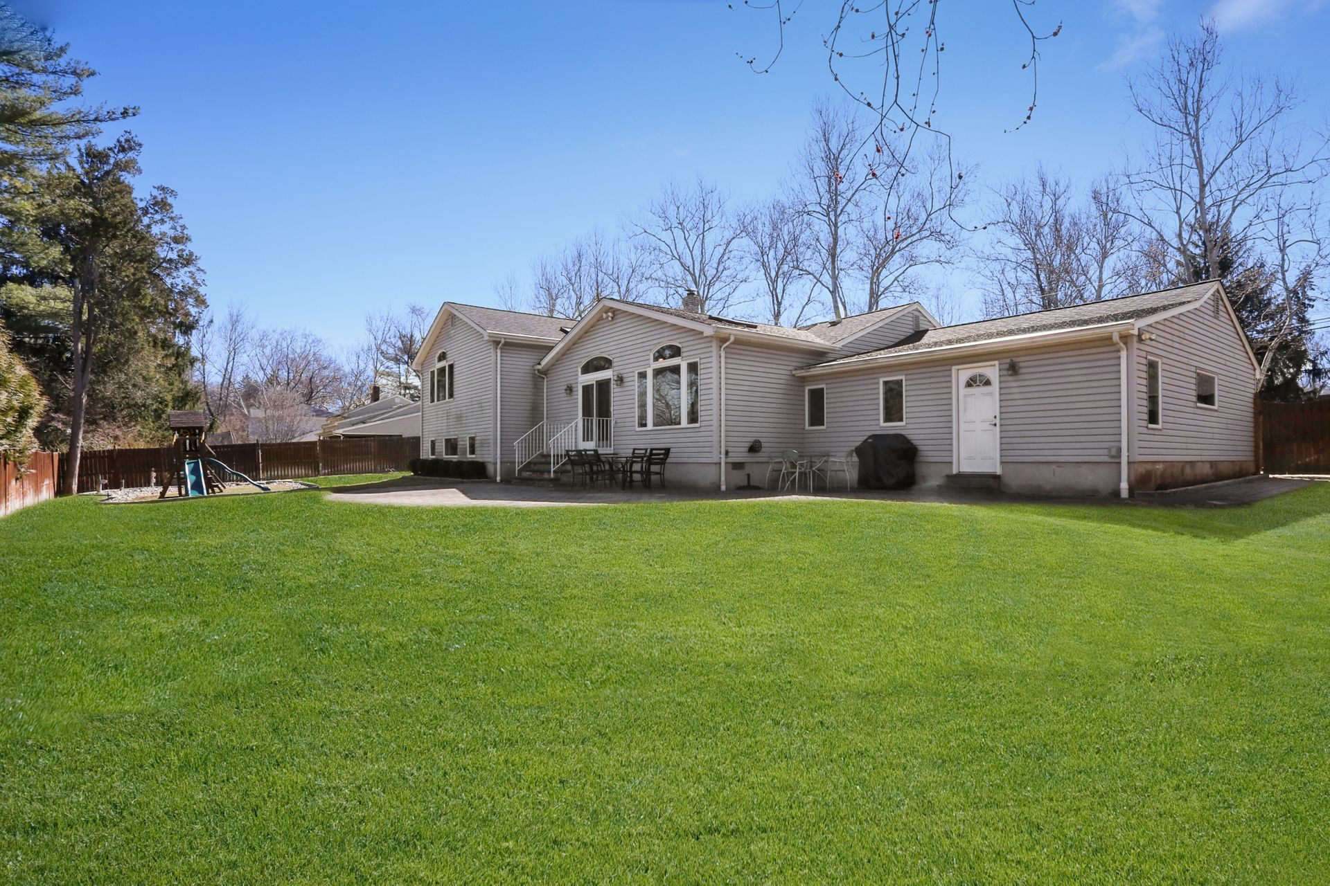 1 Cedar Court 