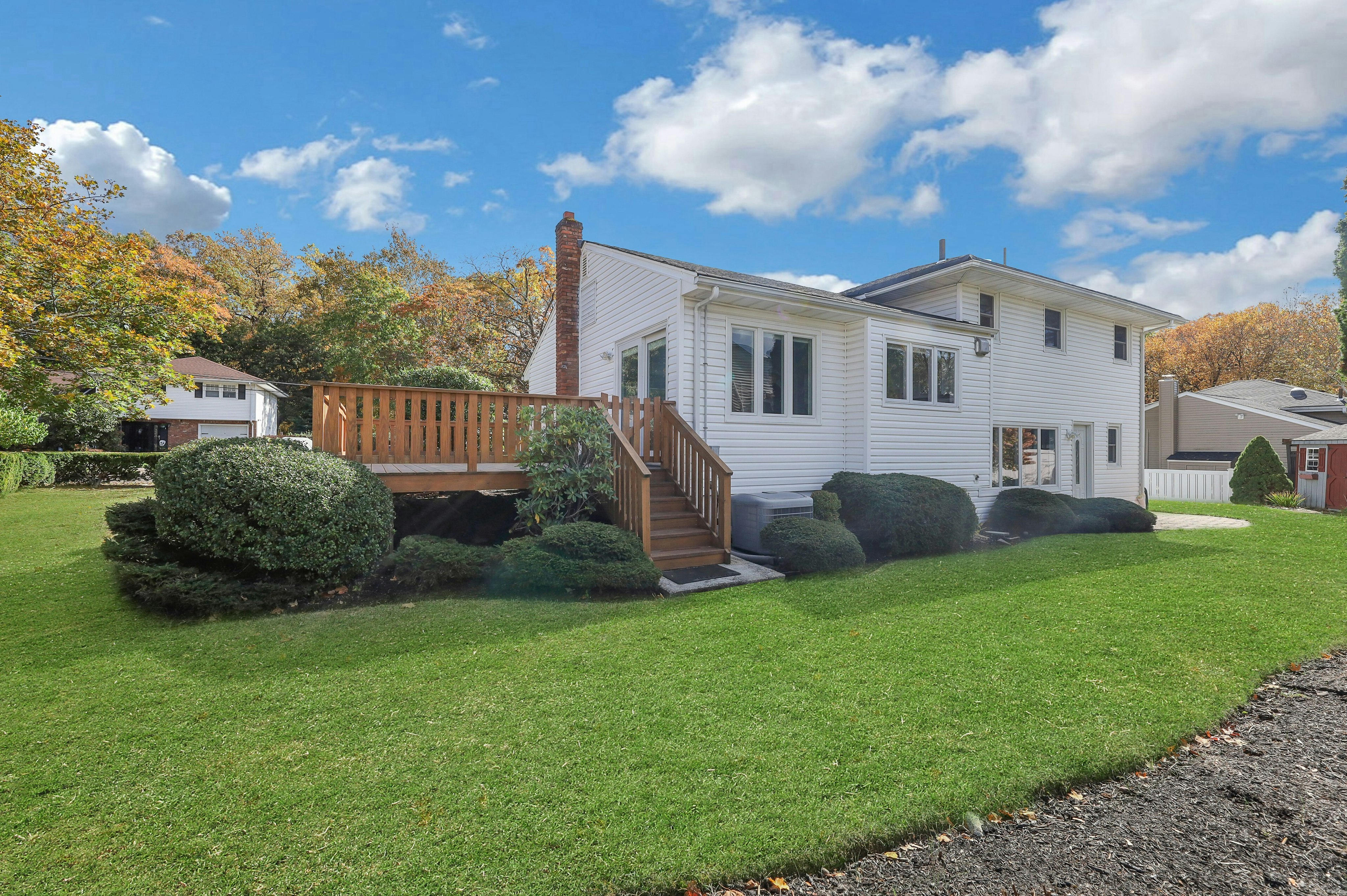 5 Forest Knoll Drive 