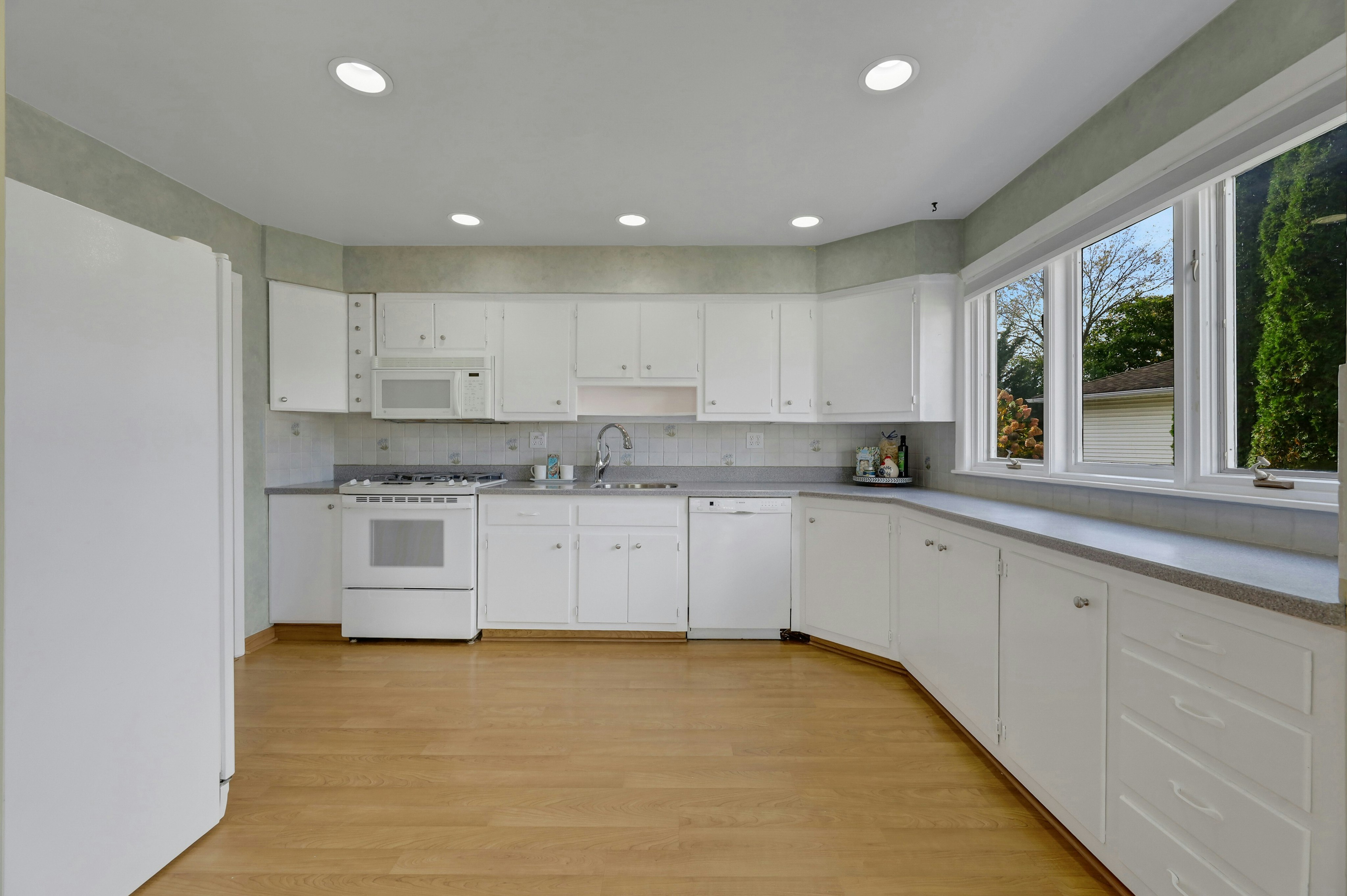 5 Forest Knoll Drive 