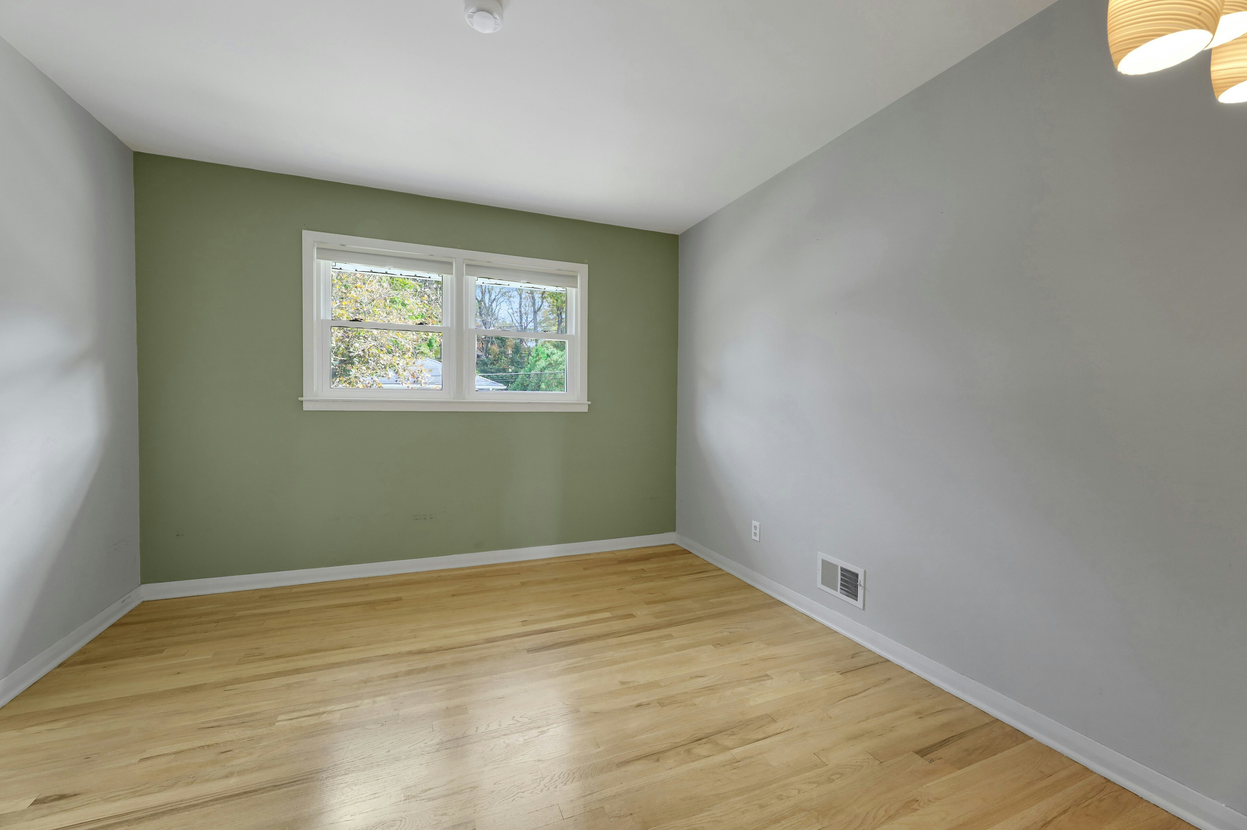 5 Forest Knoll Drive 