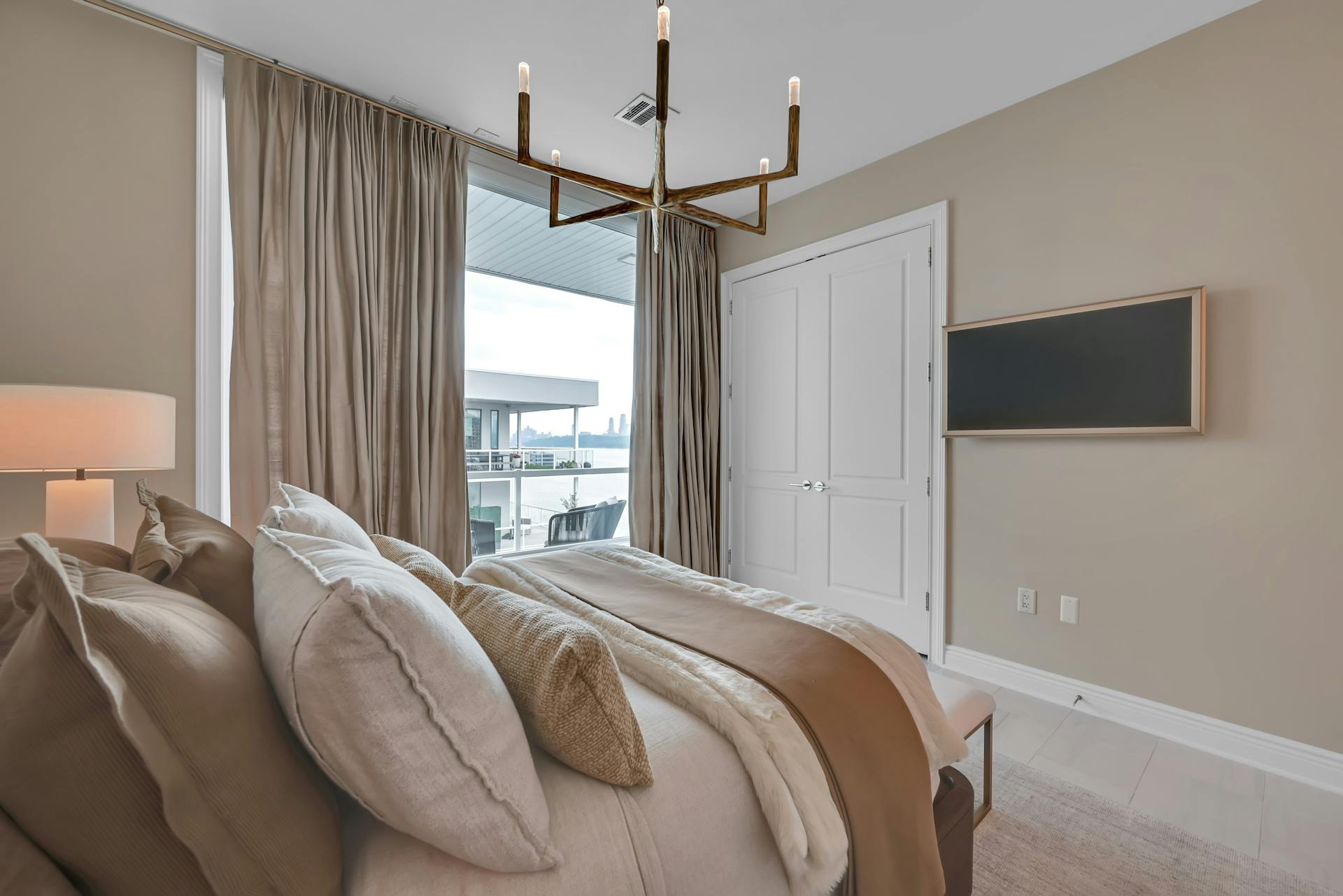 3 Somerset Lane 611