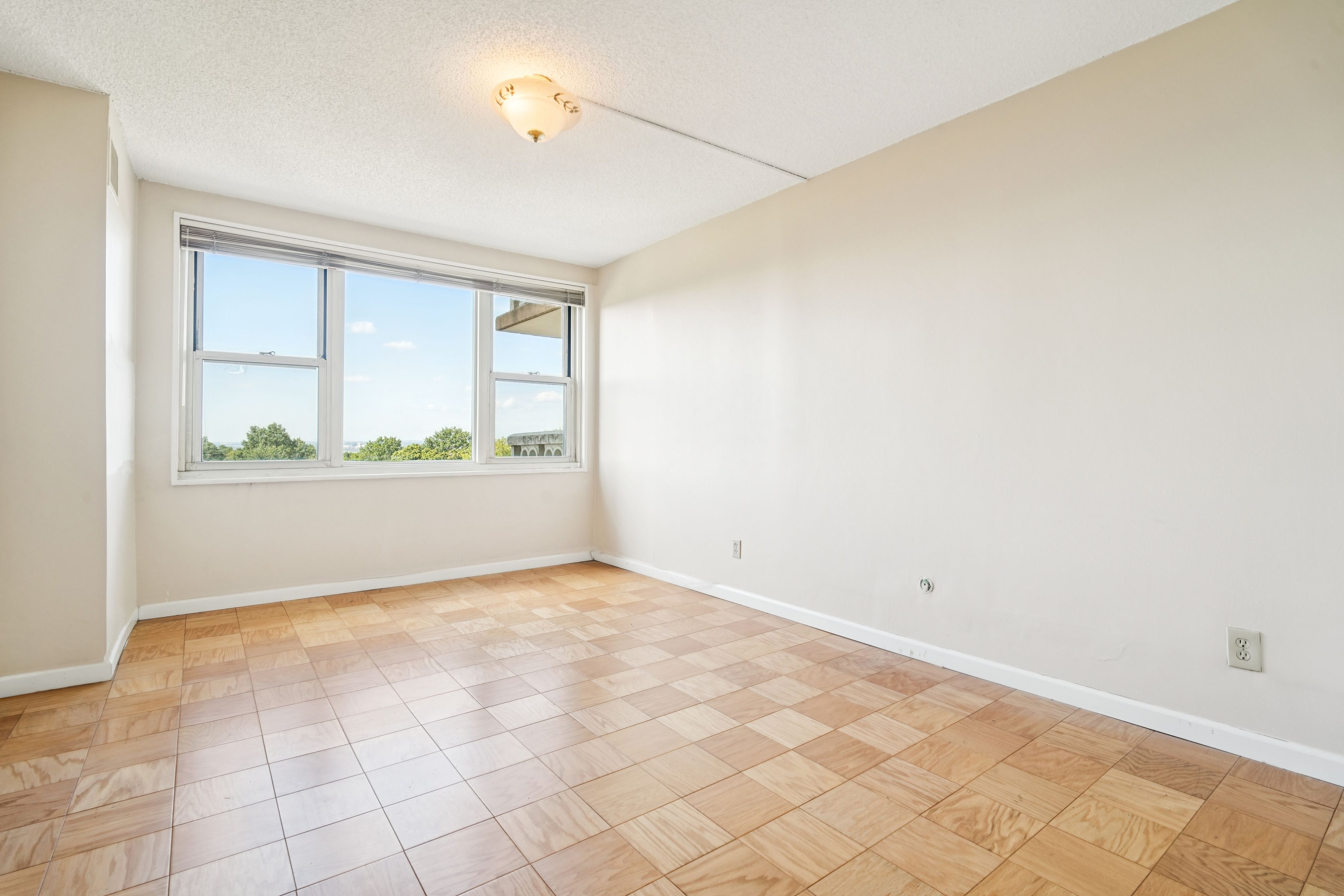 555 North Avenue #8P 