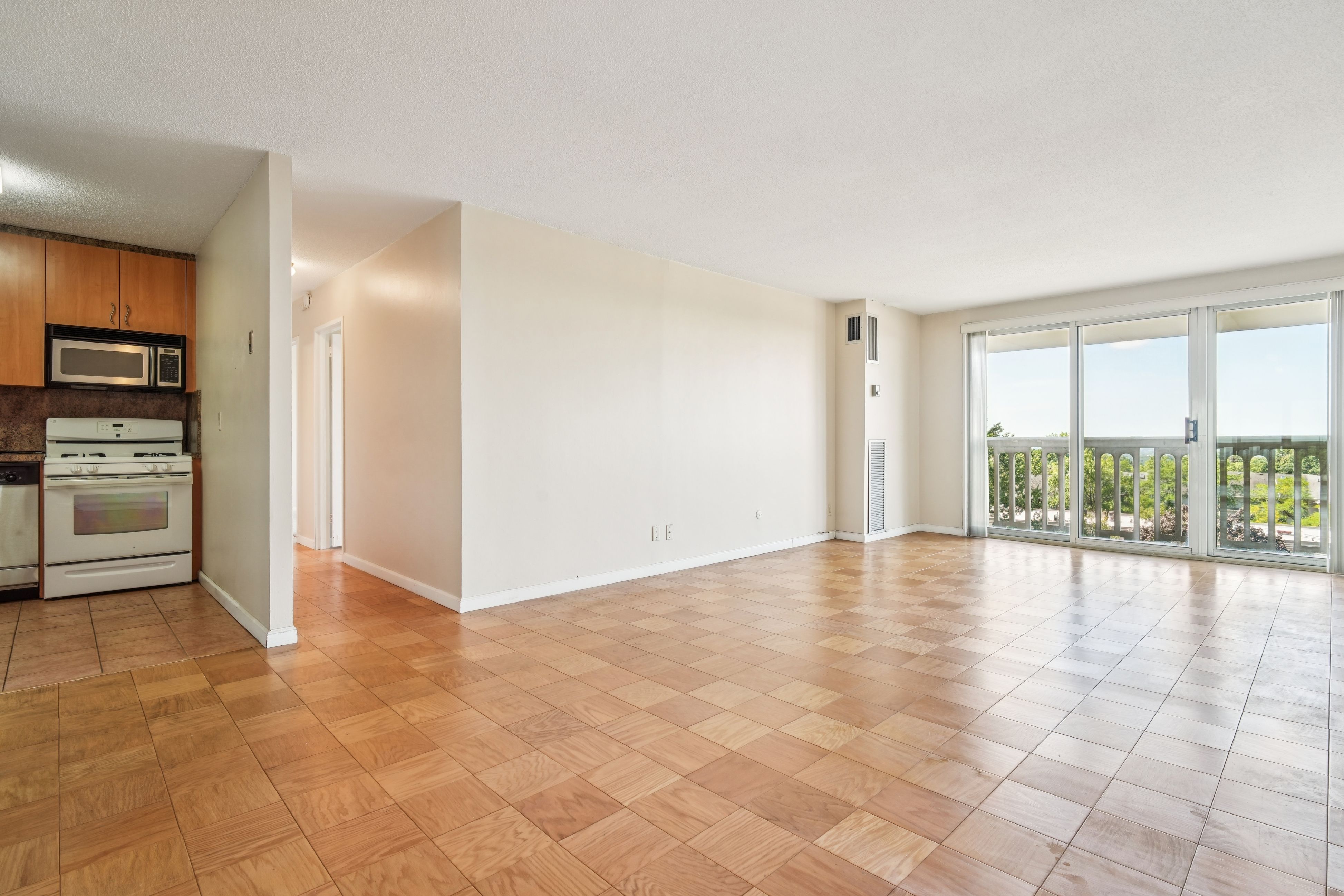 555 North Avenue #8P 