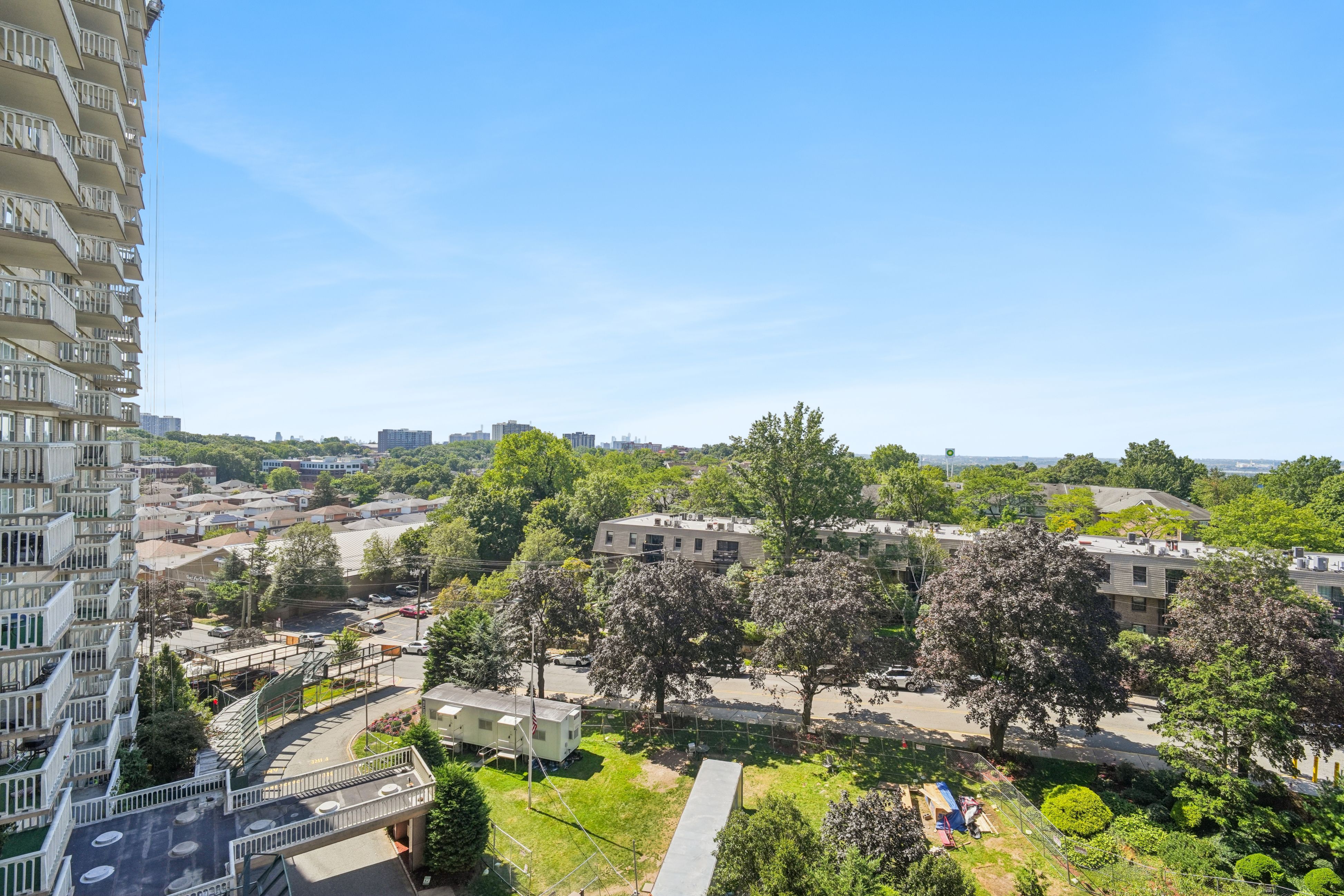 555 North Avenue #8P 