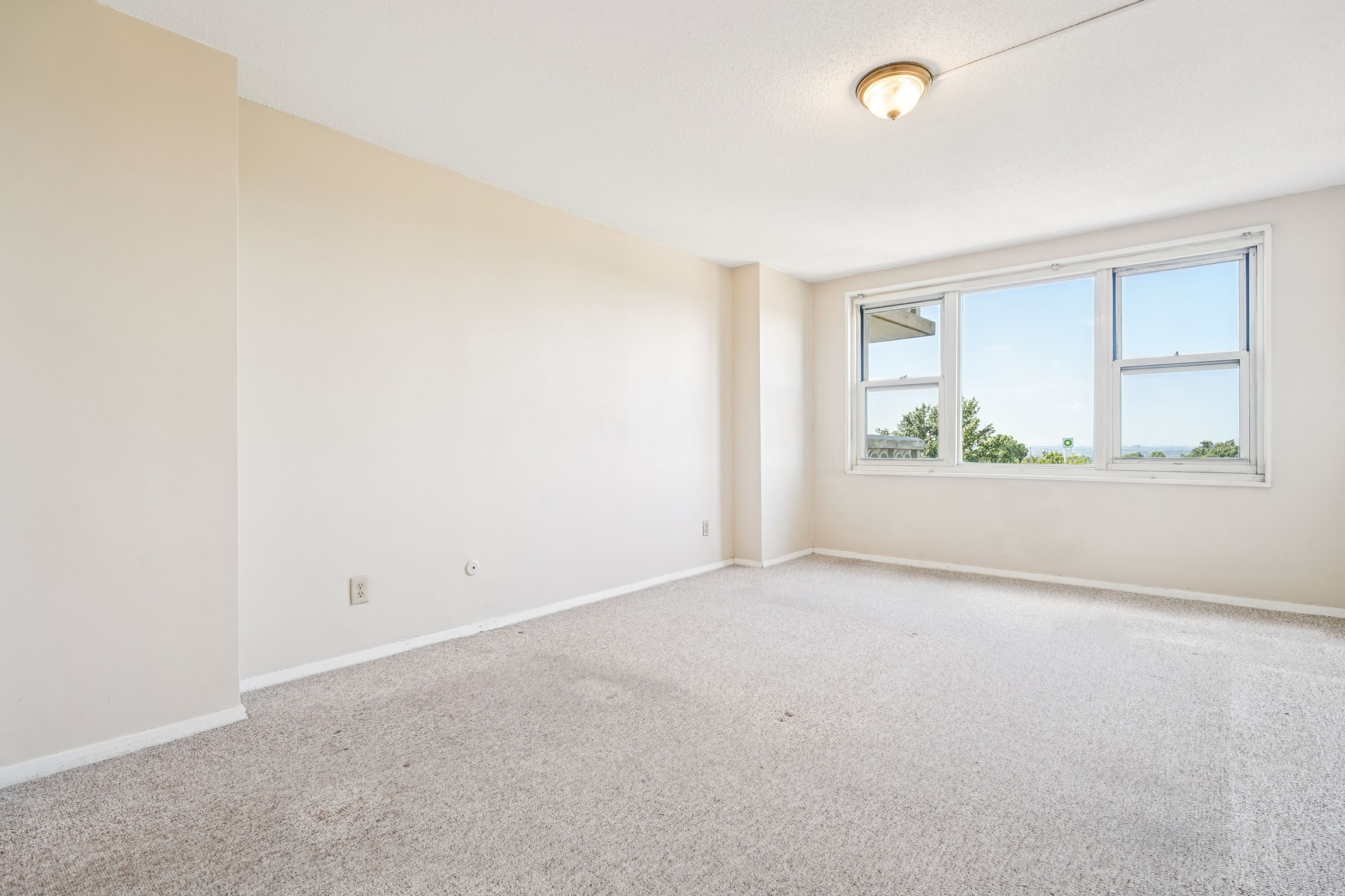 555 North Avenue #8P 