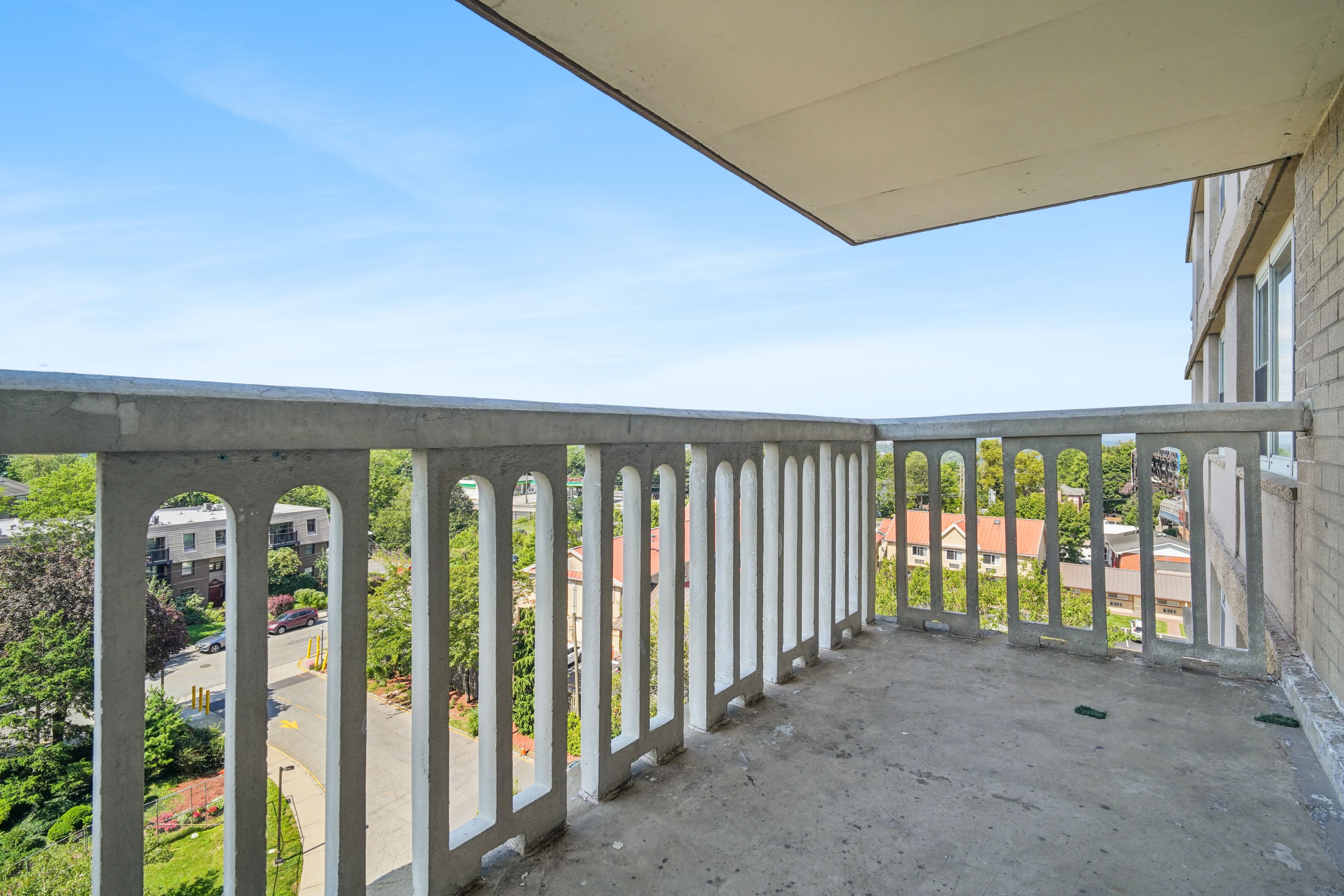555 North Avenue #8P 