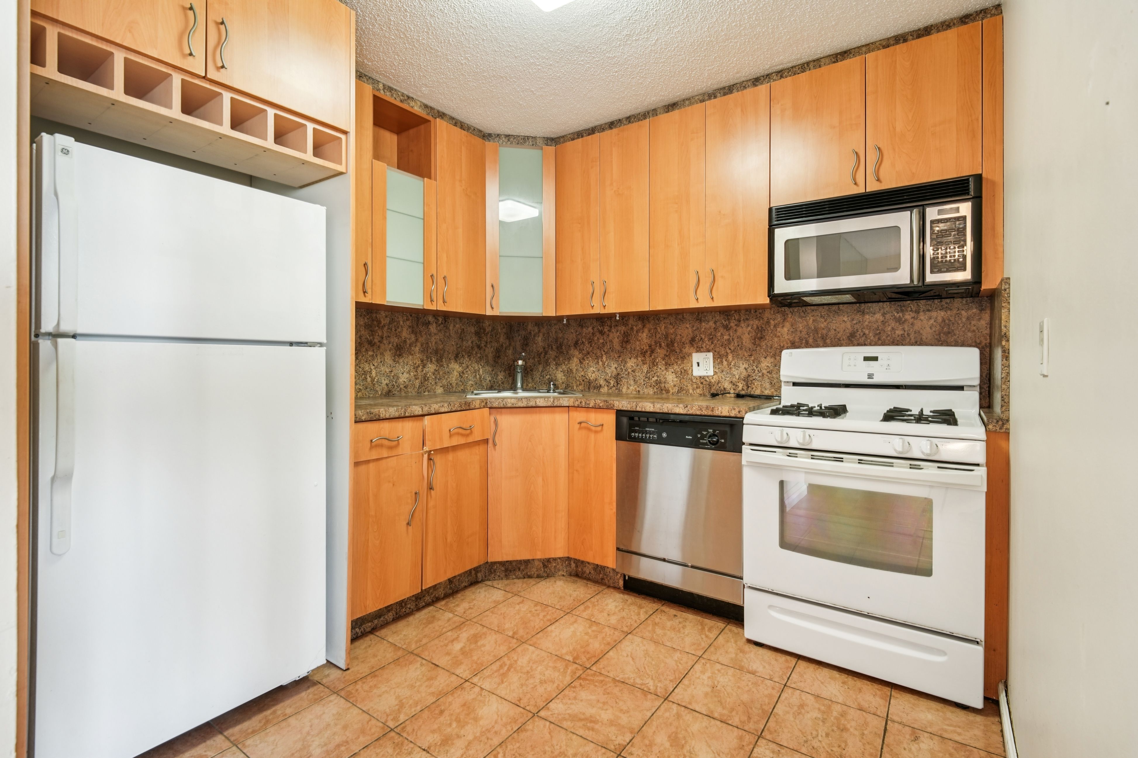 555 North Avenue #8P 