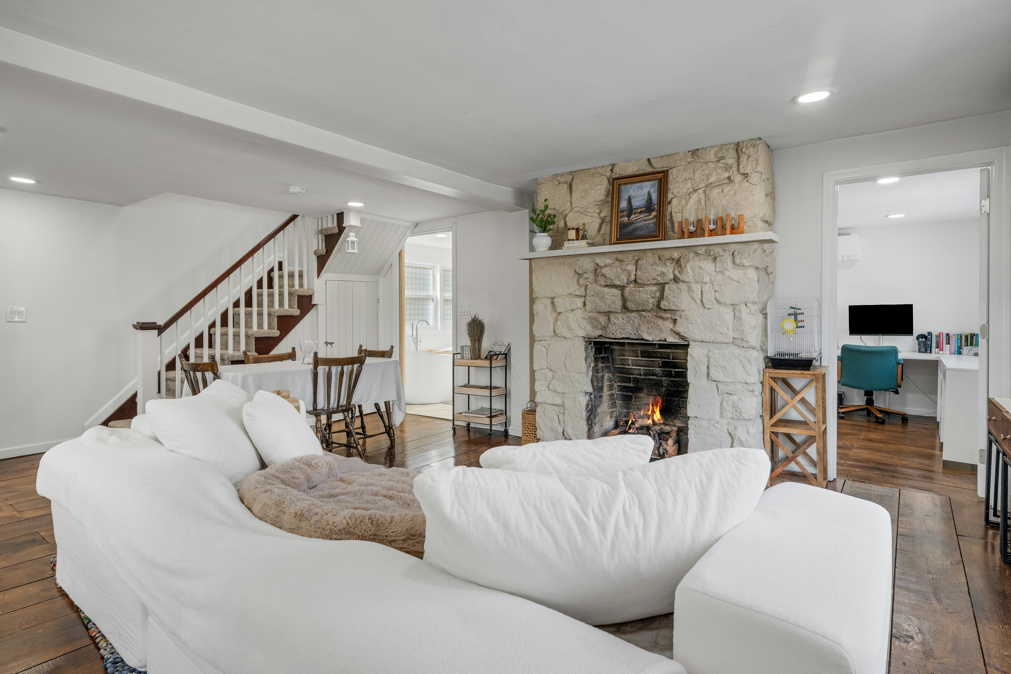 220 Hardscrabble Road 