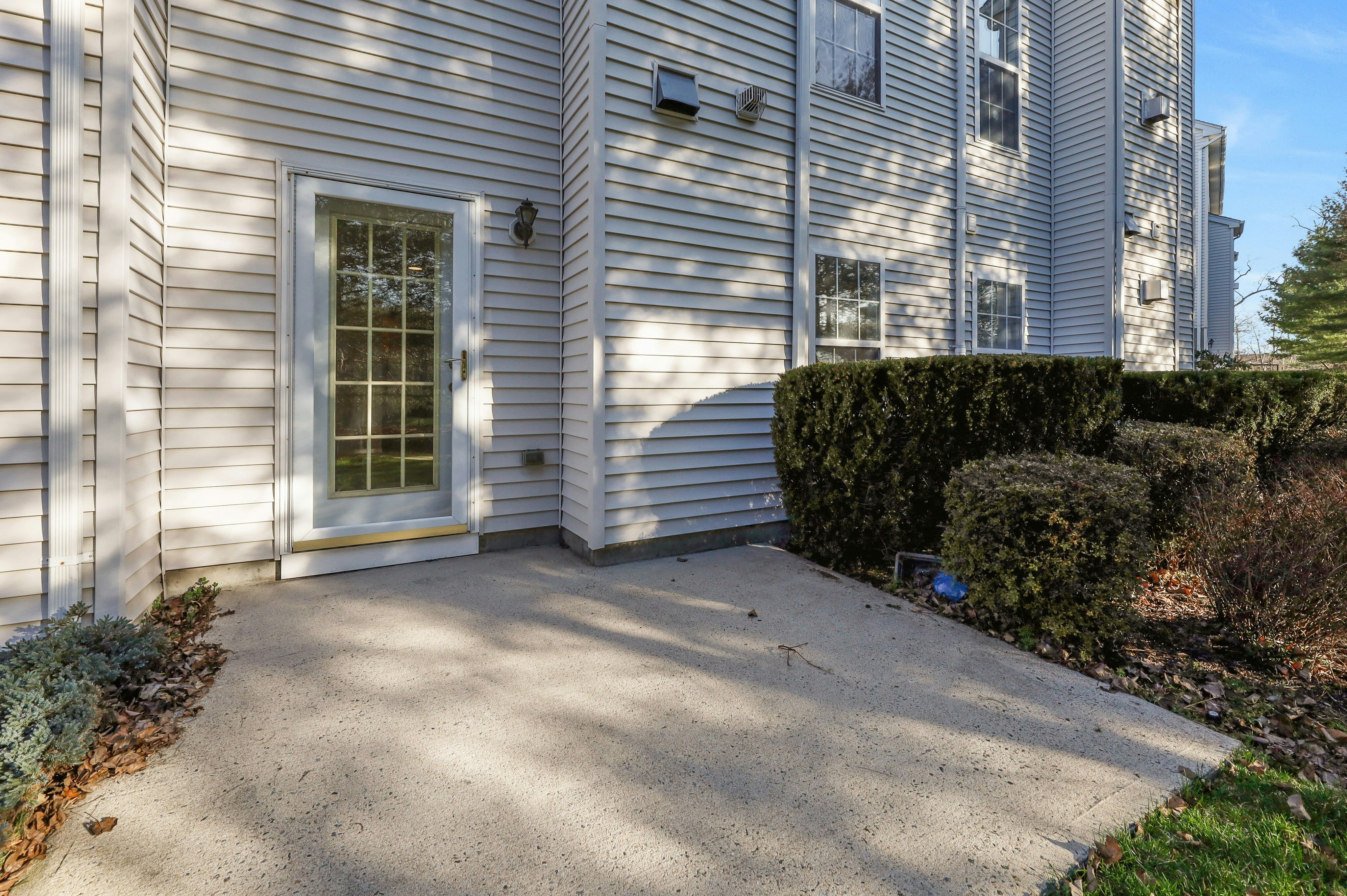 582 Brittany Circle 