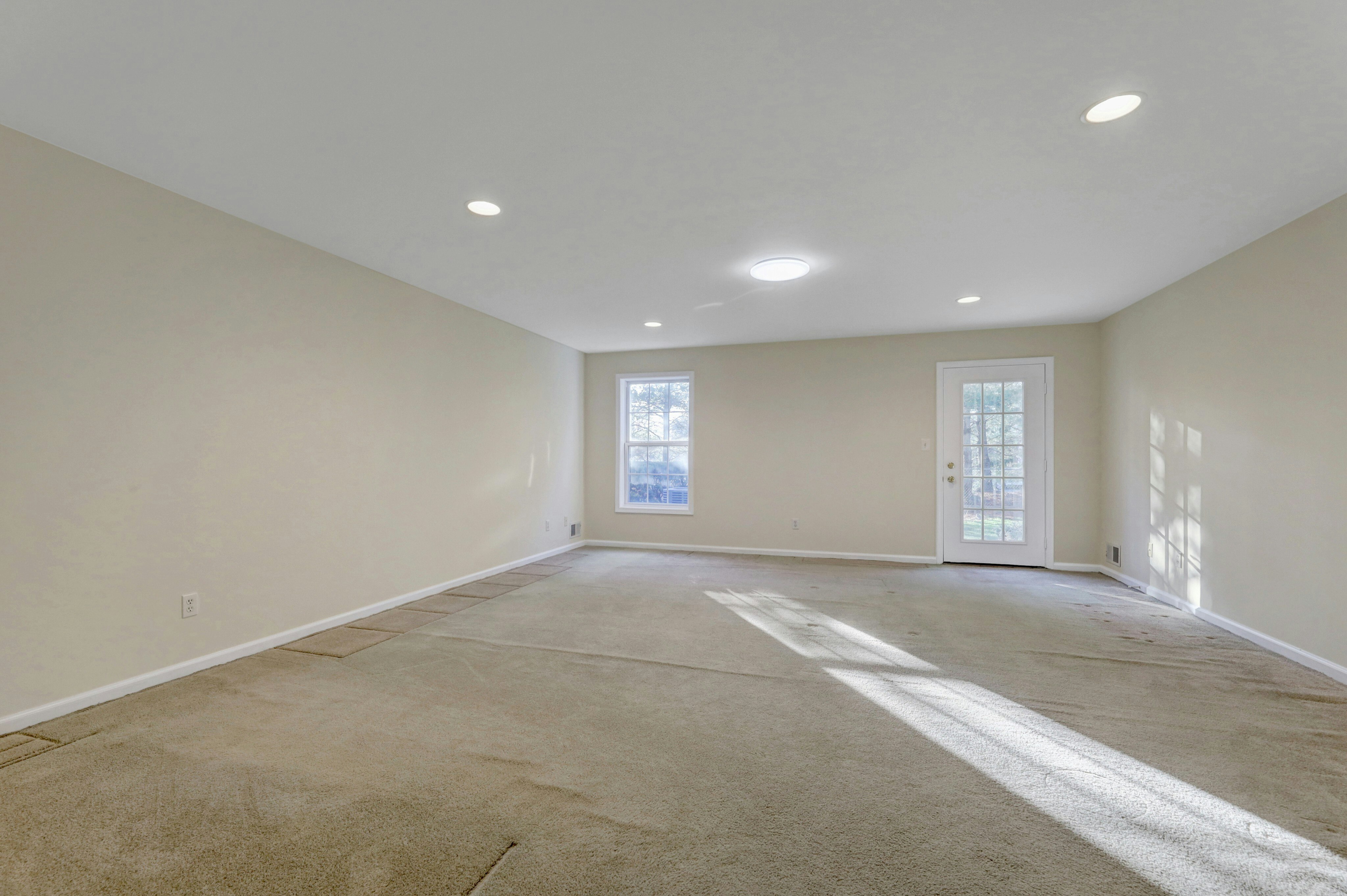 582 Brittany Circle 