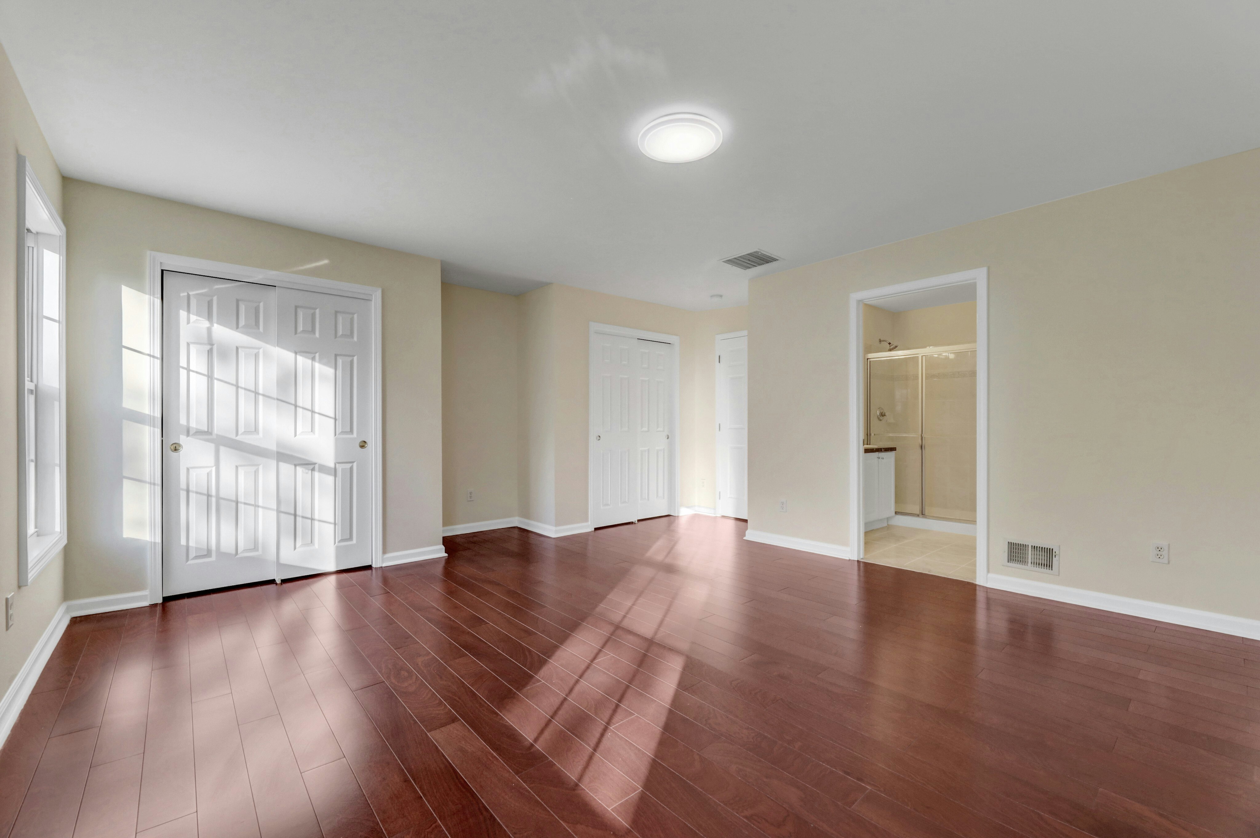 582 Brittany Circle 