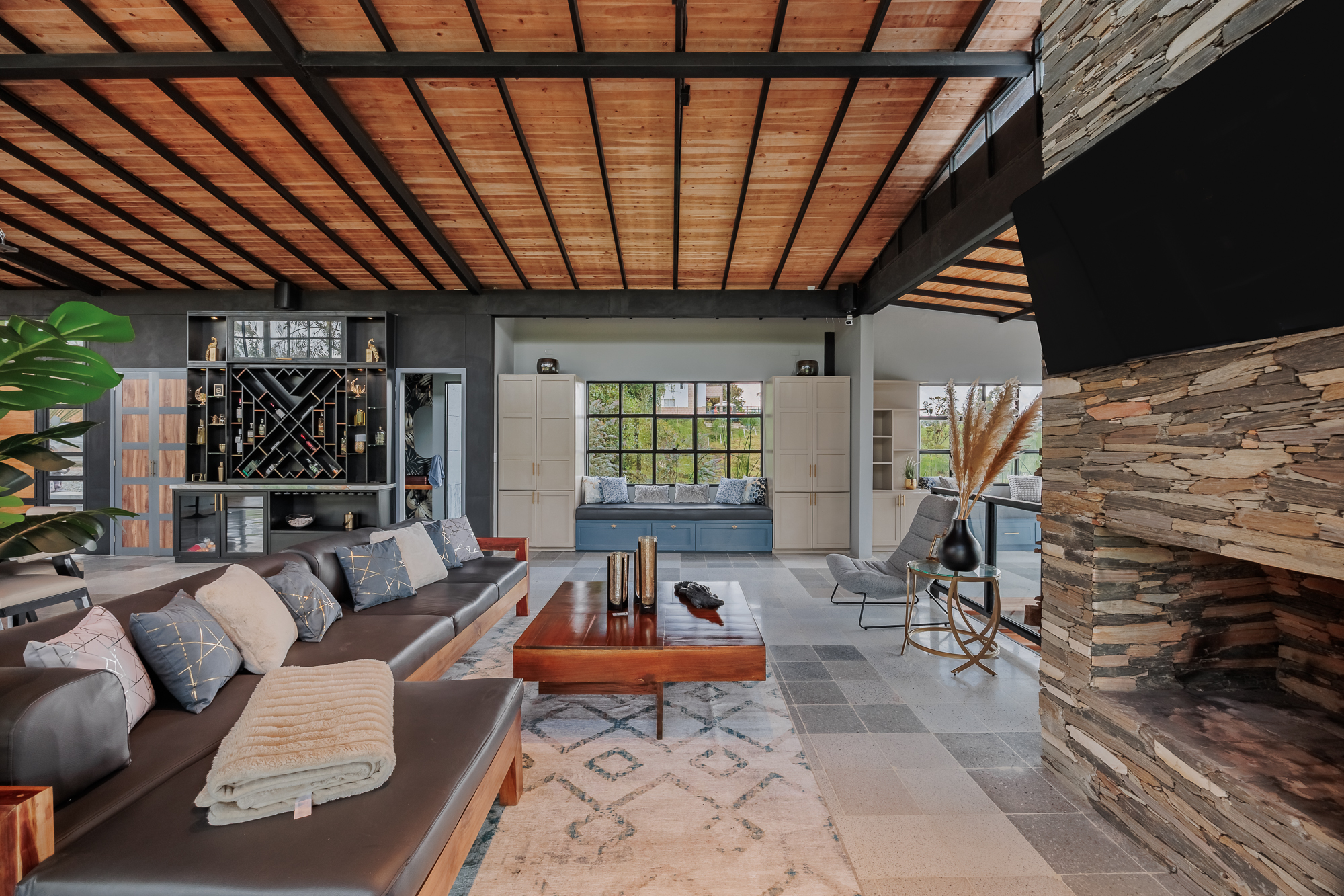 A Contemporary Mountain Estate In The Andes... 