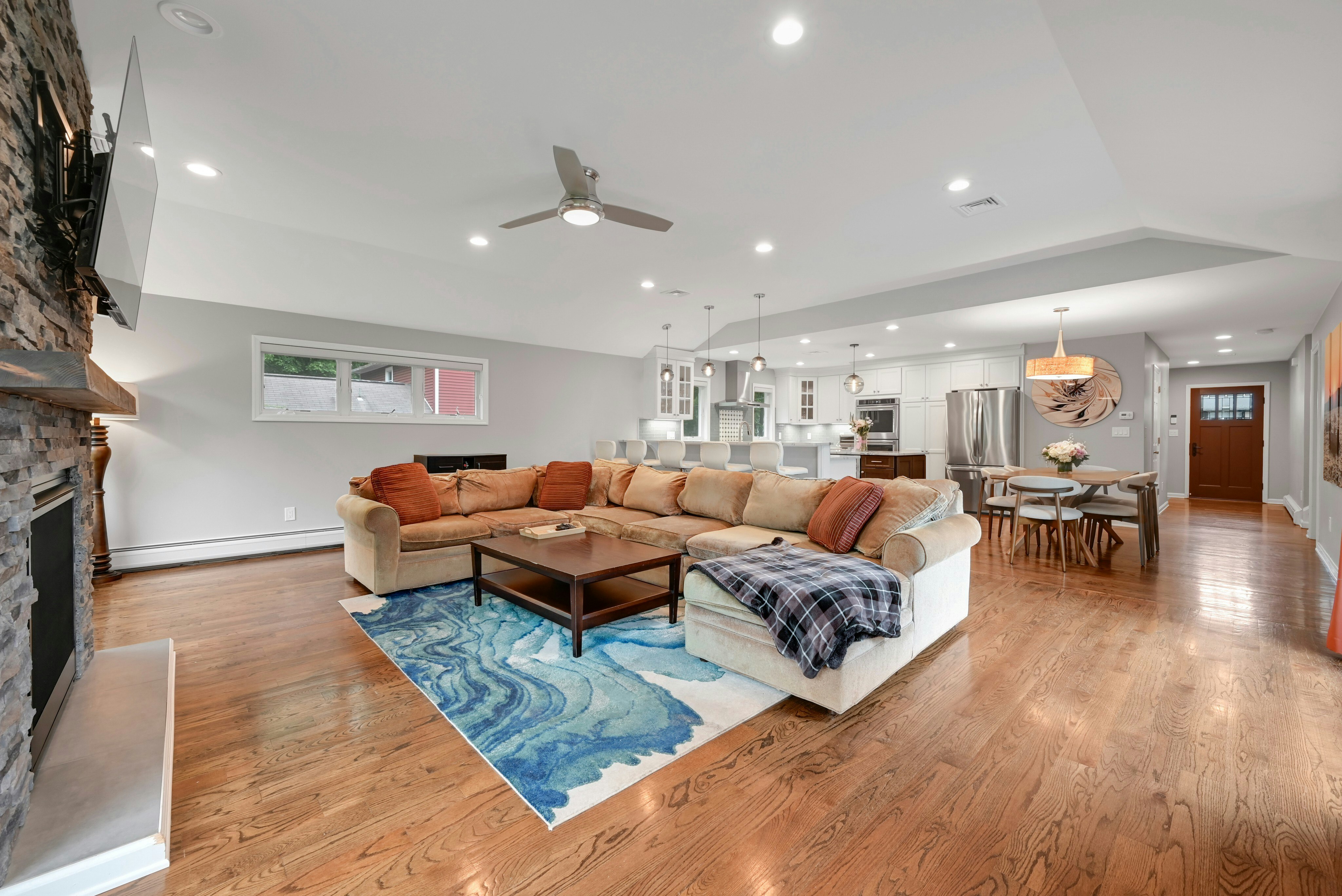 7 Van Orden Avenue 