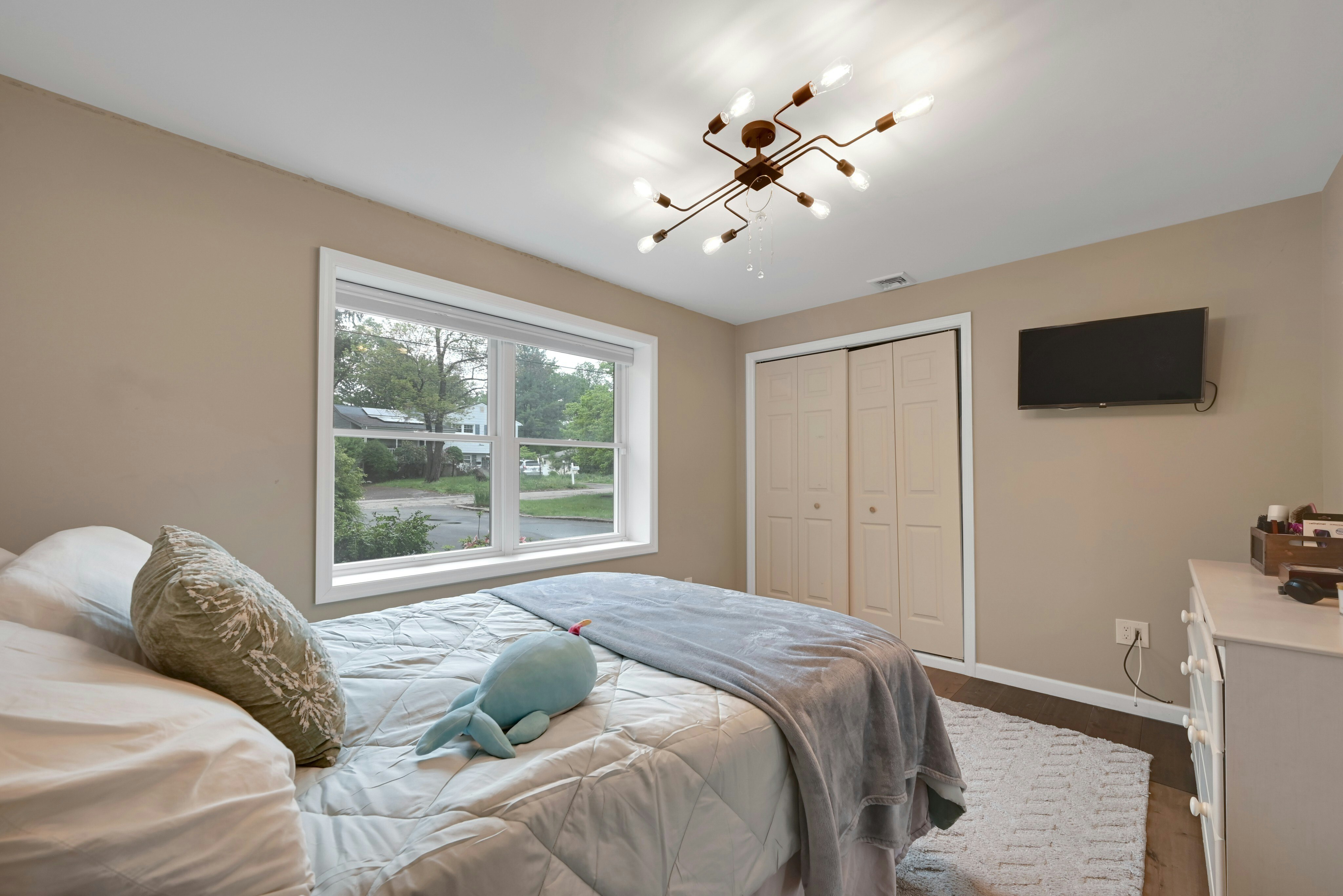 7 Van Orden Avenue 