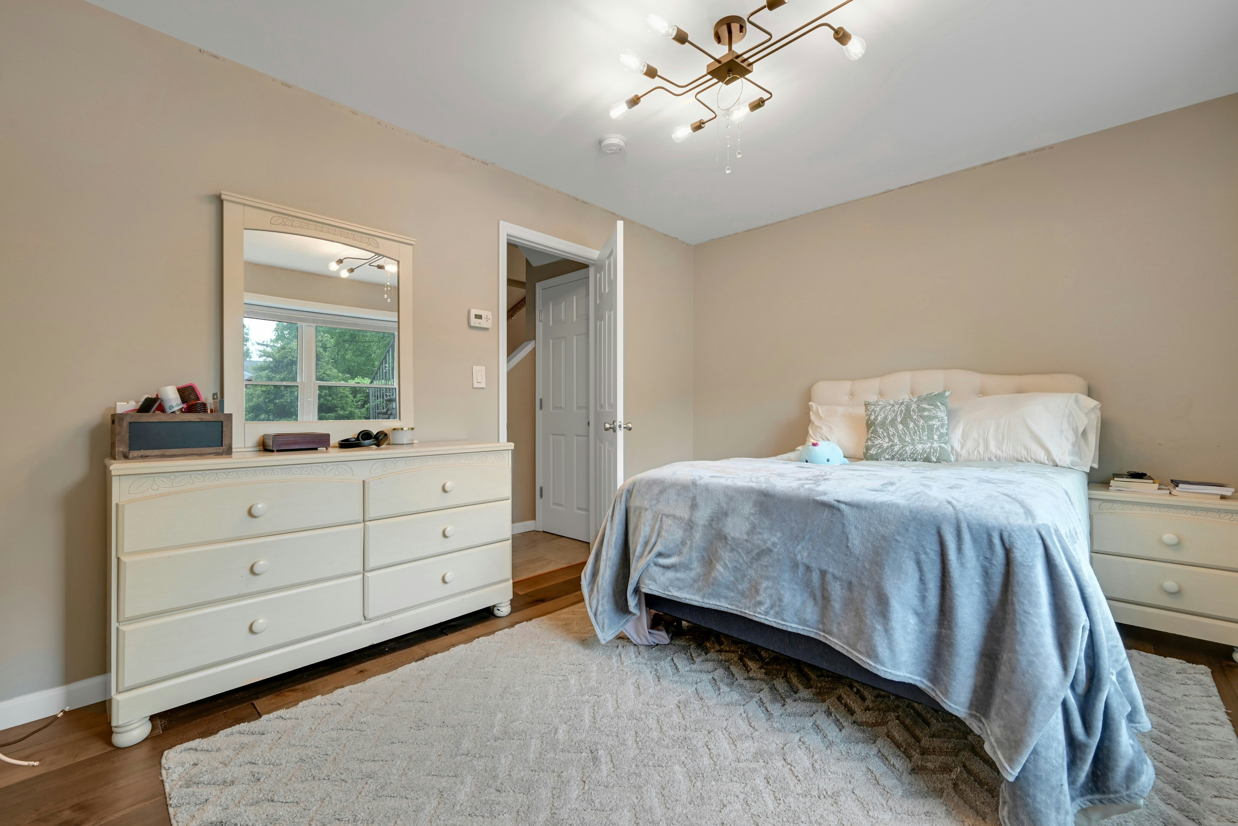 7 Van Orden Avenue 