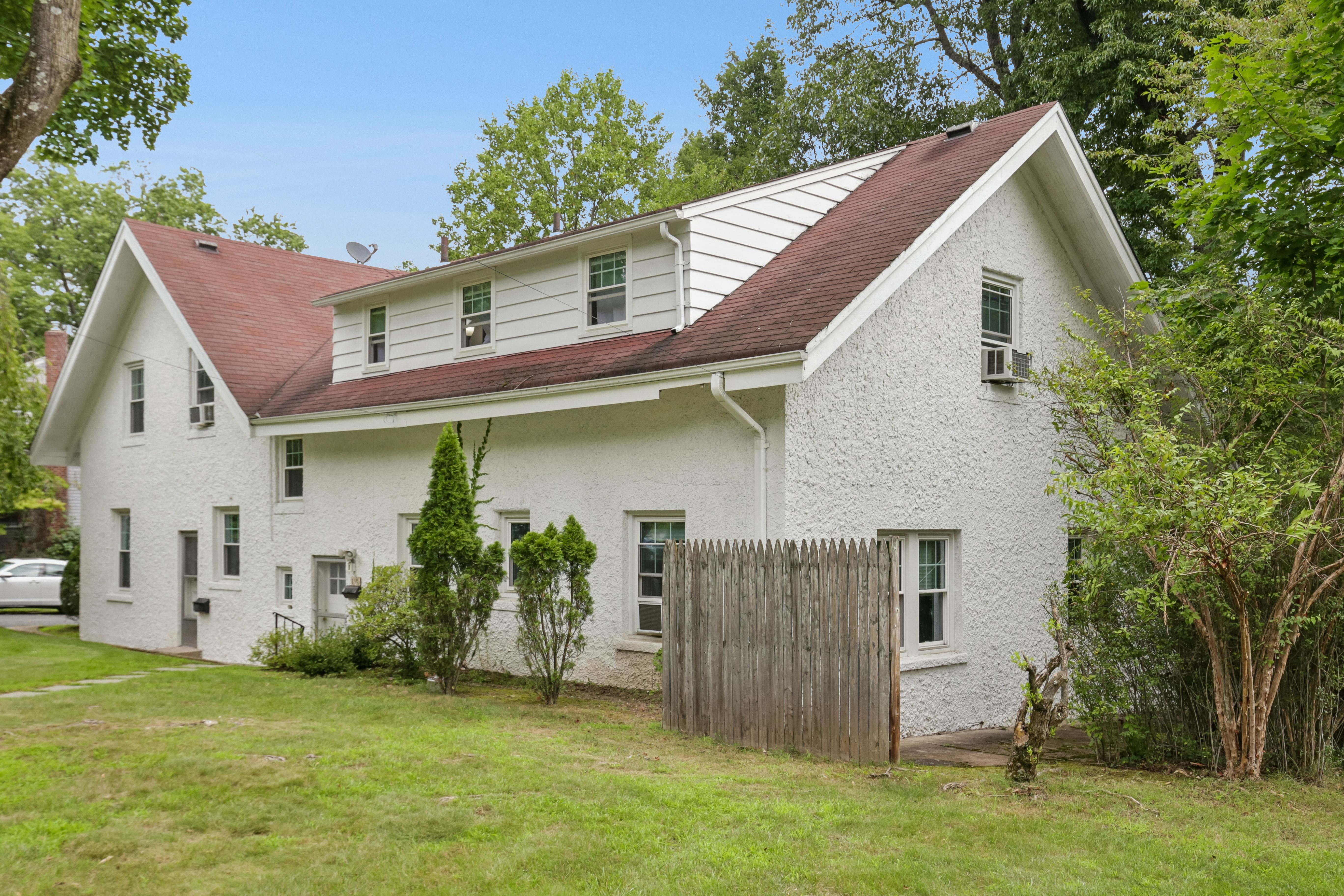 195 River Edge Road, 1 