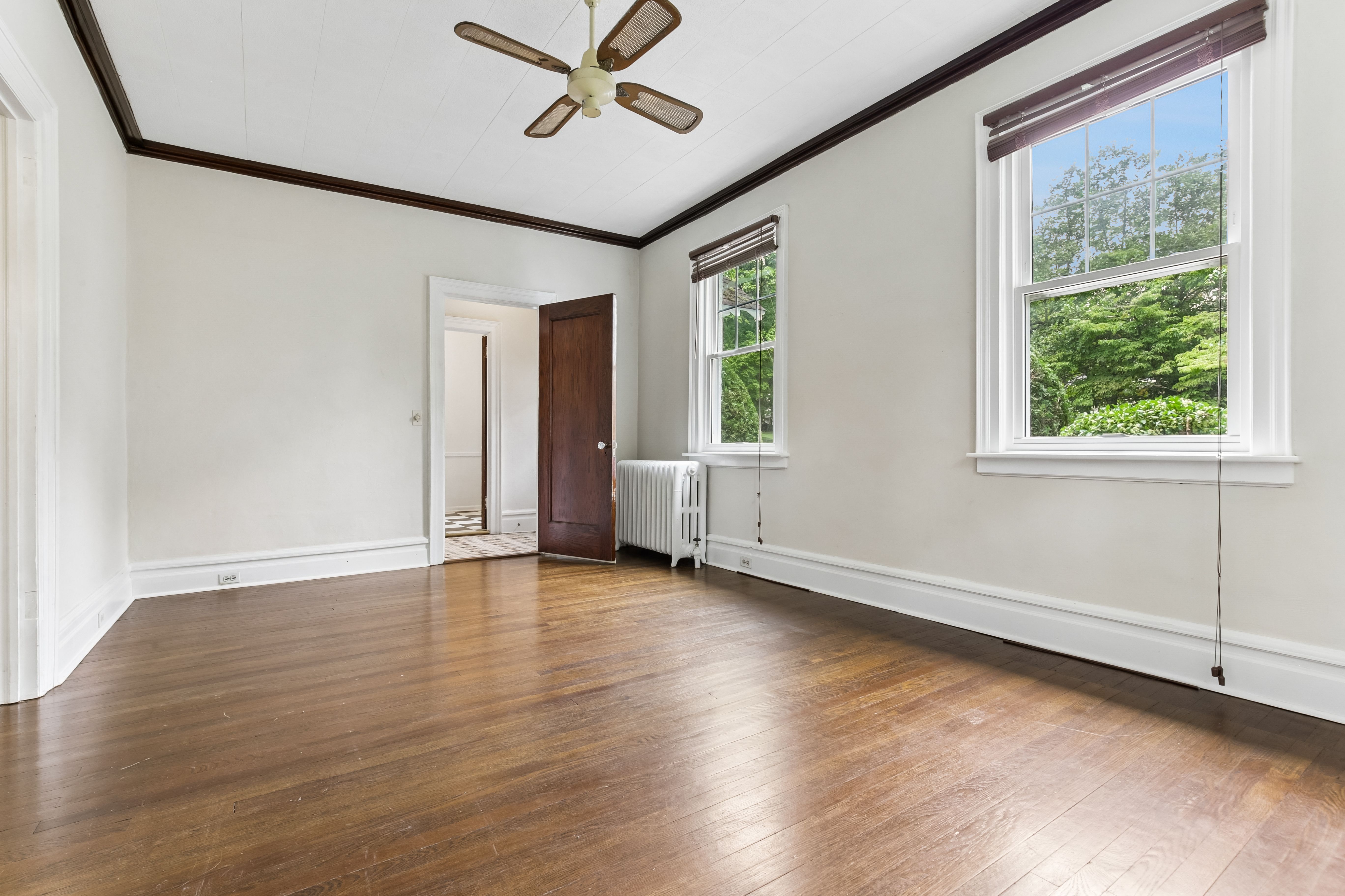 195 River Edge Road, 1 