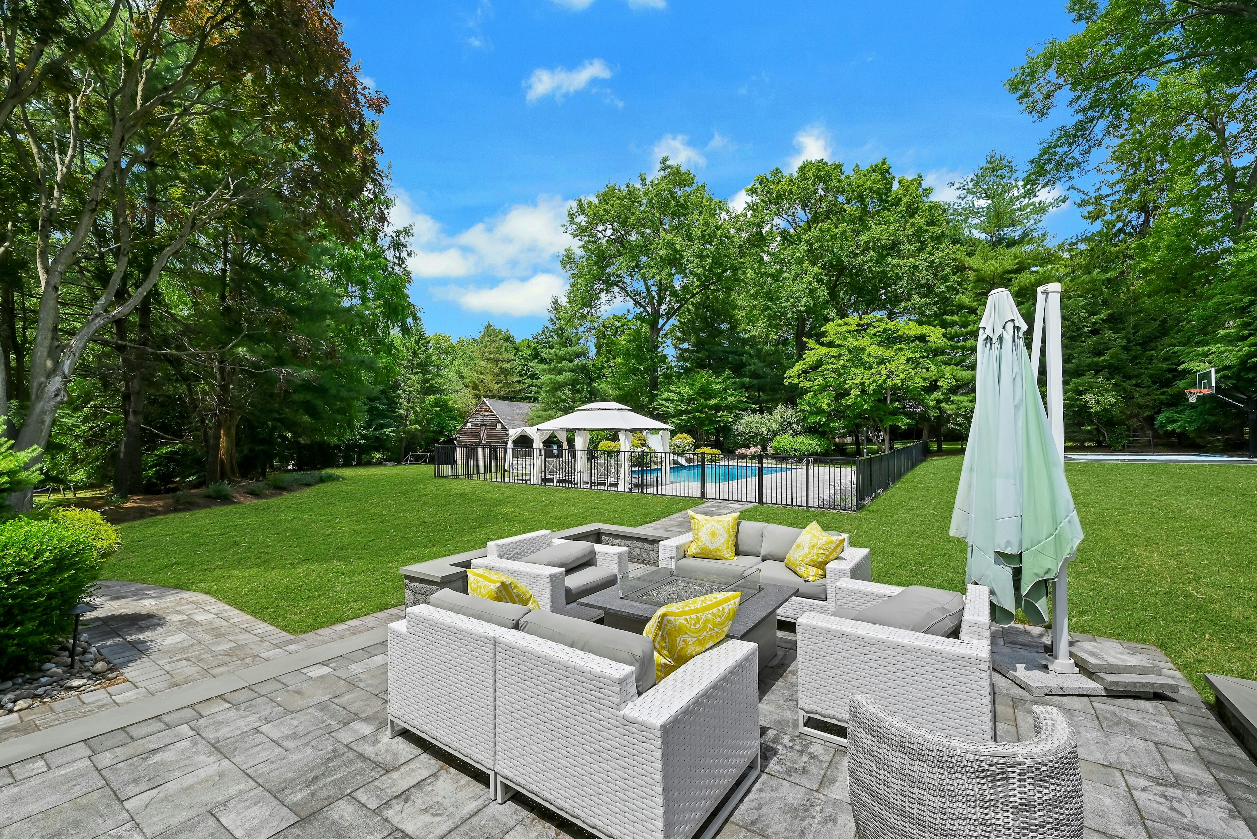 111 Hudson Avenue 