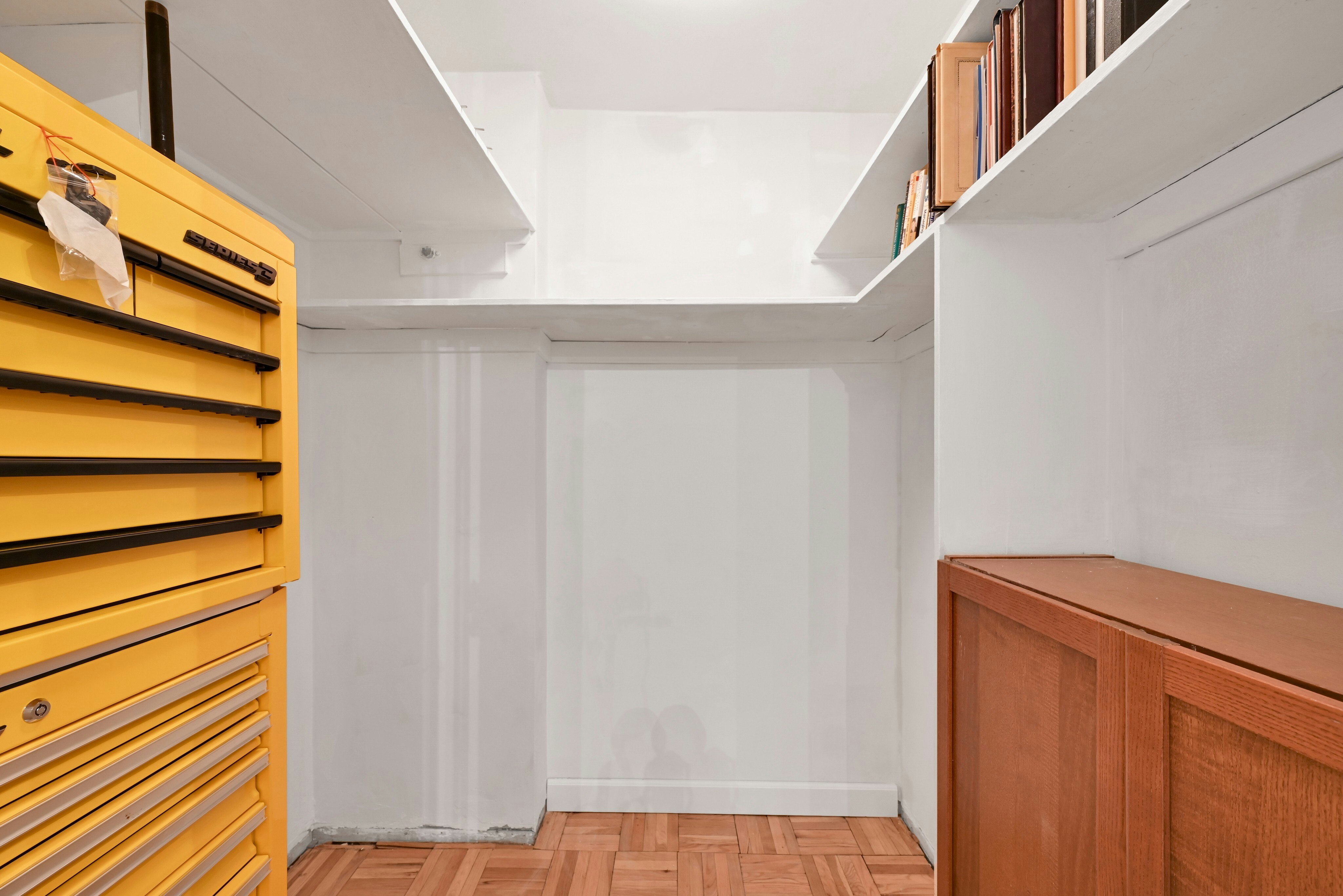 2000 Linwood Avenue #18B 