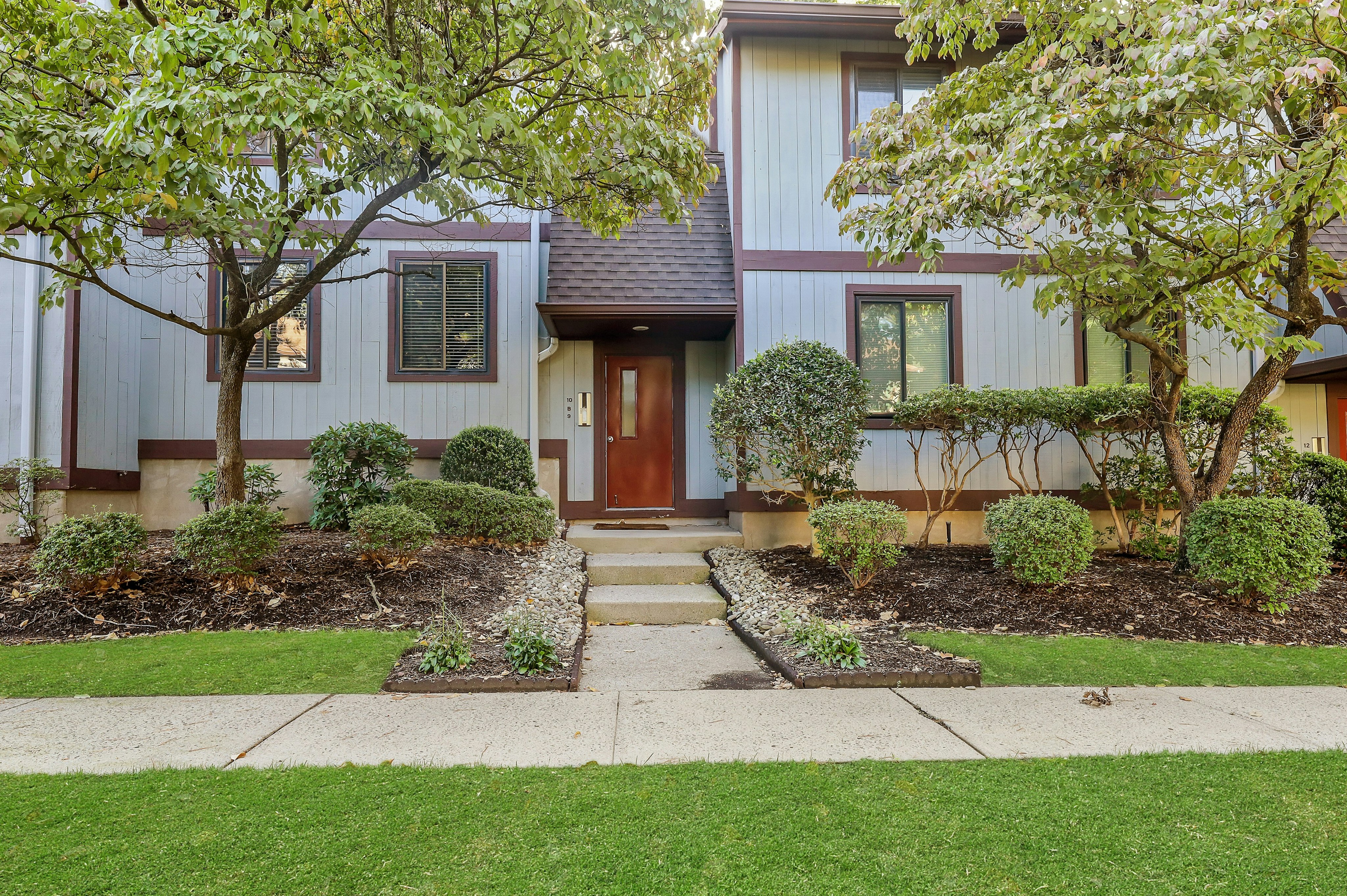 50 Rock Road #B10