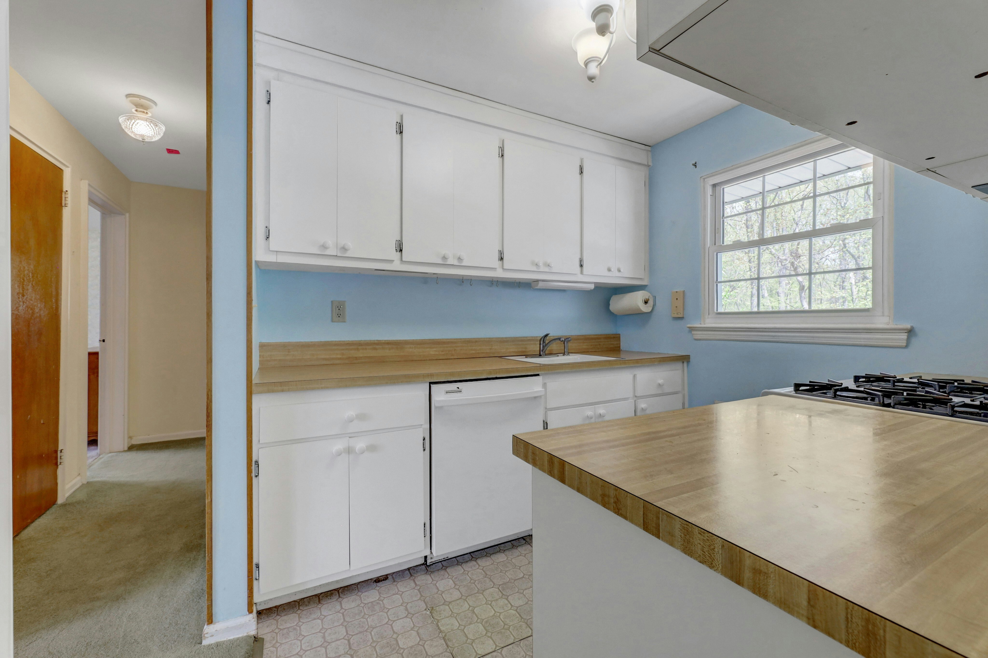 659 Newcomb Road 