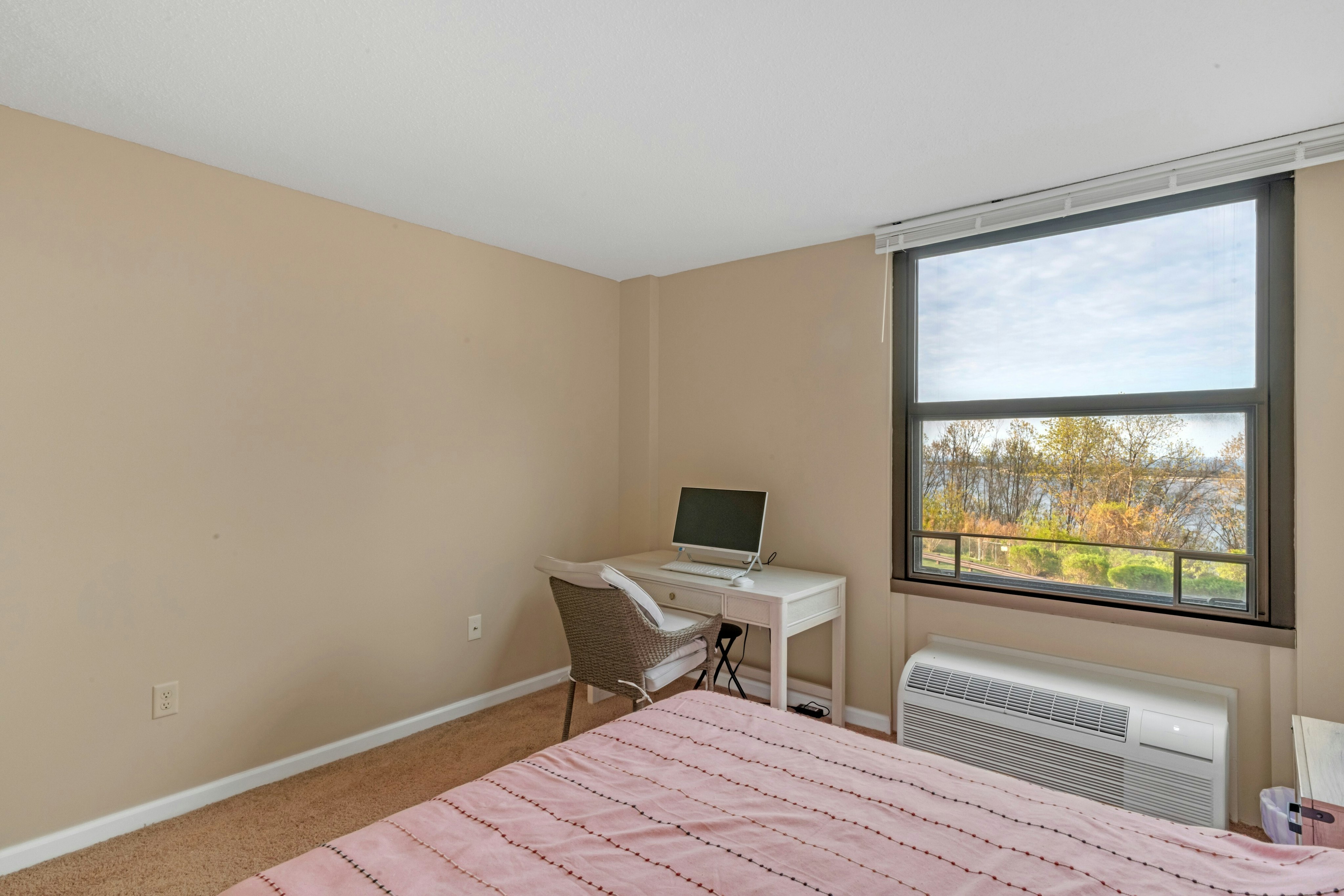 1 Scenic Drive Unit # 209