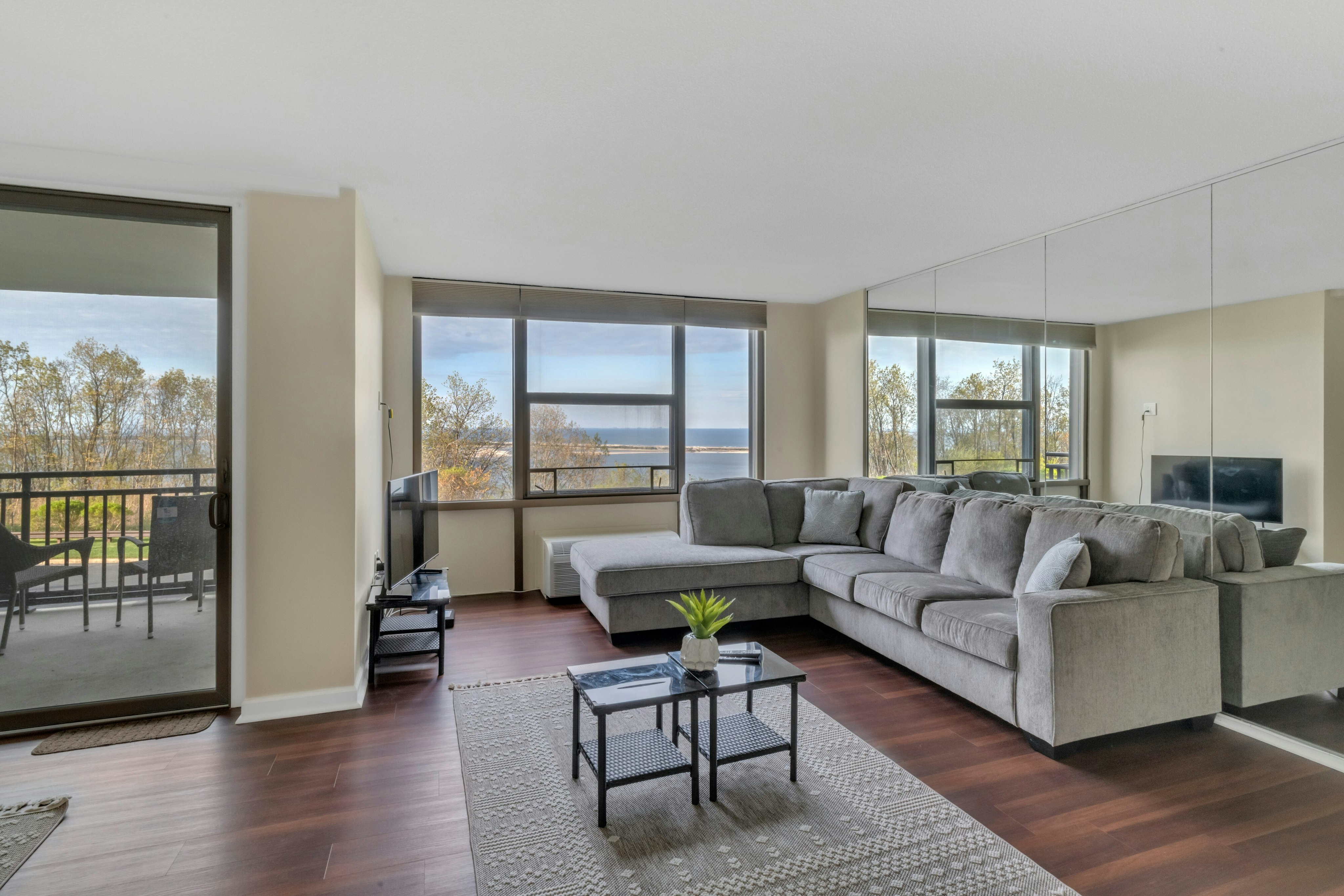 1 Scenic Drive Unit # 209