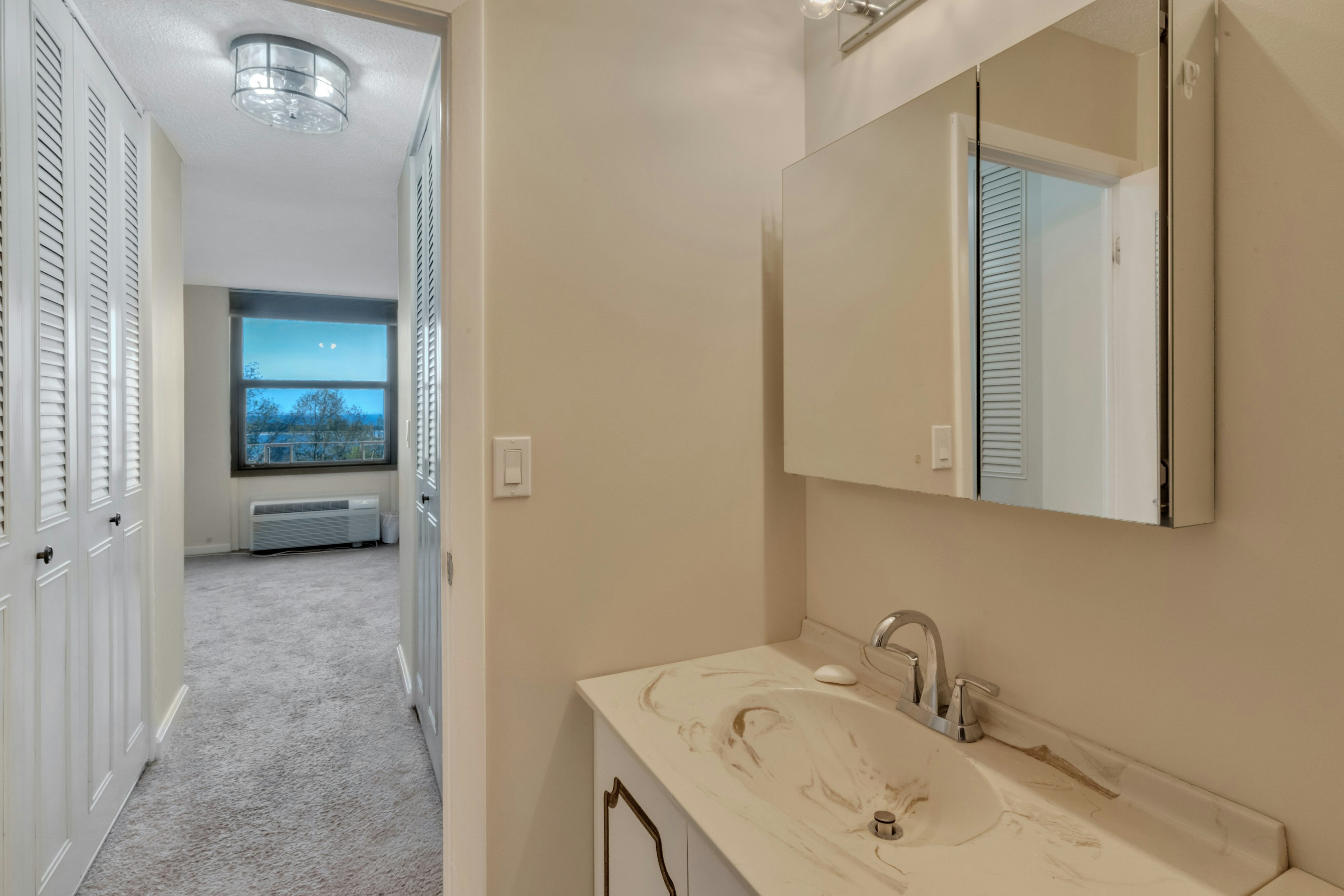 1 Scenic Drive Unit # 209